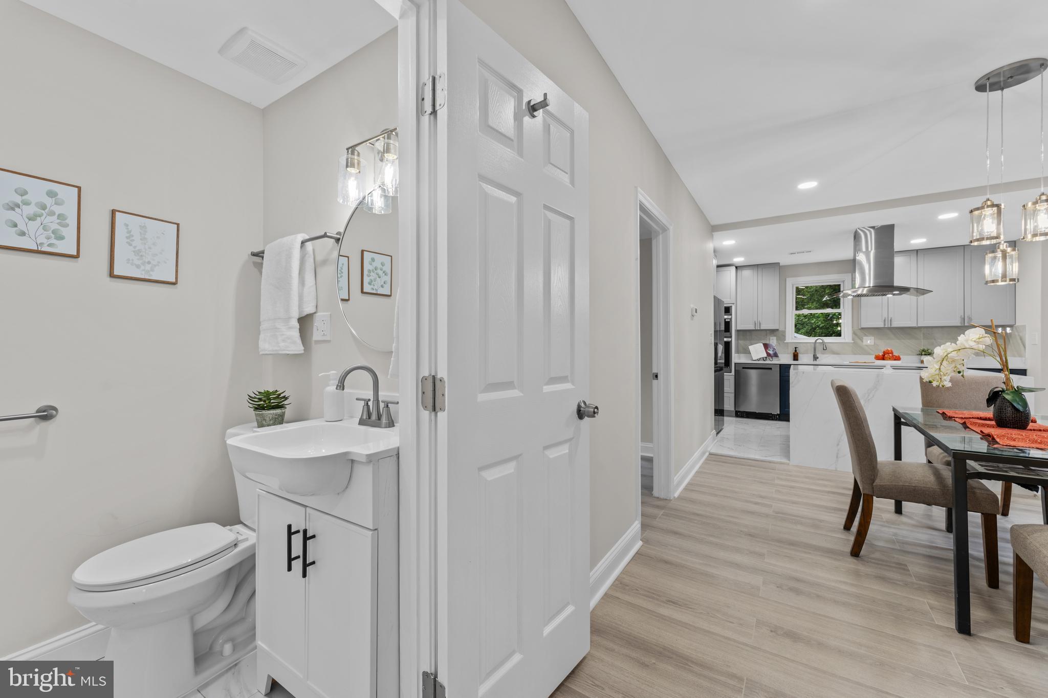 WINDSOR  MILL - Residential