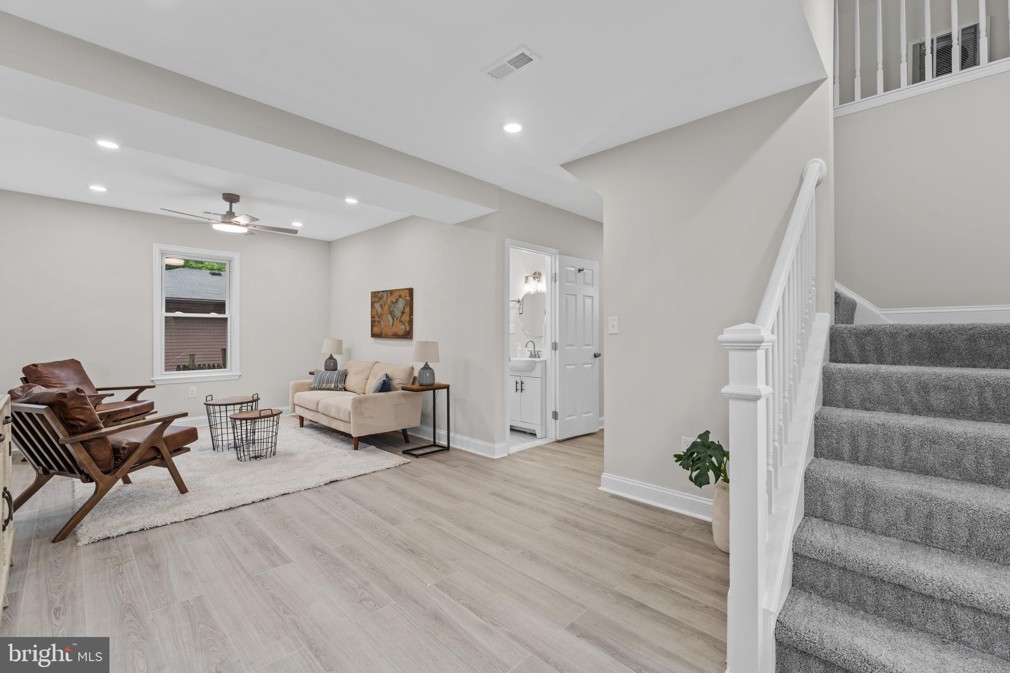 WINDSOR  MILL - Residential