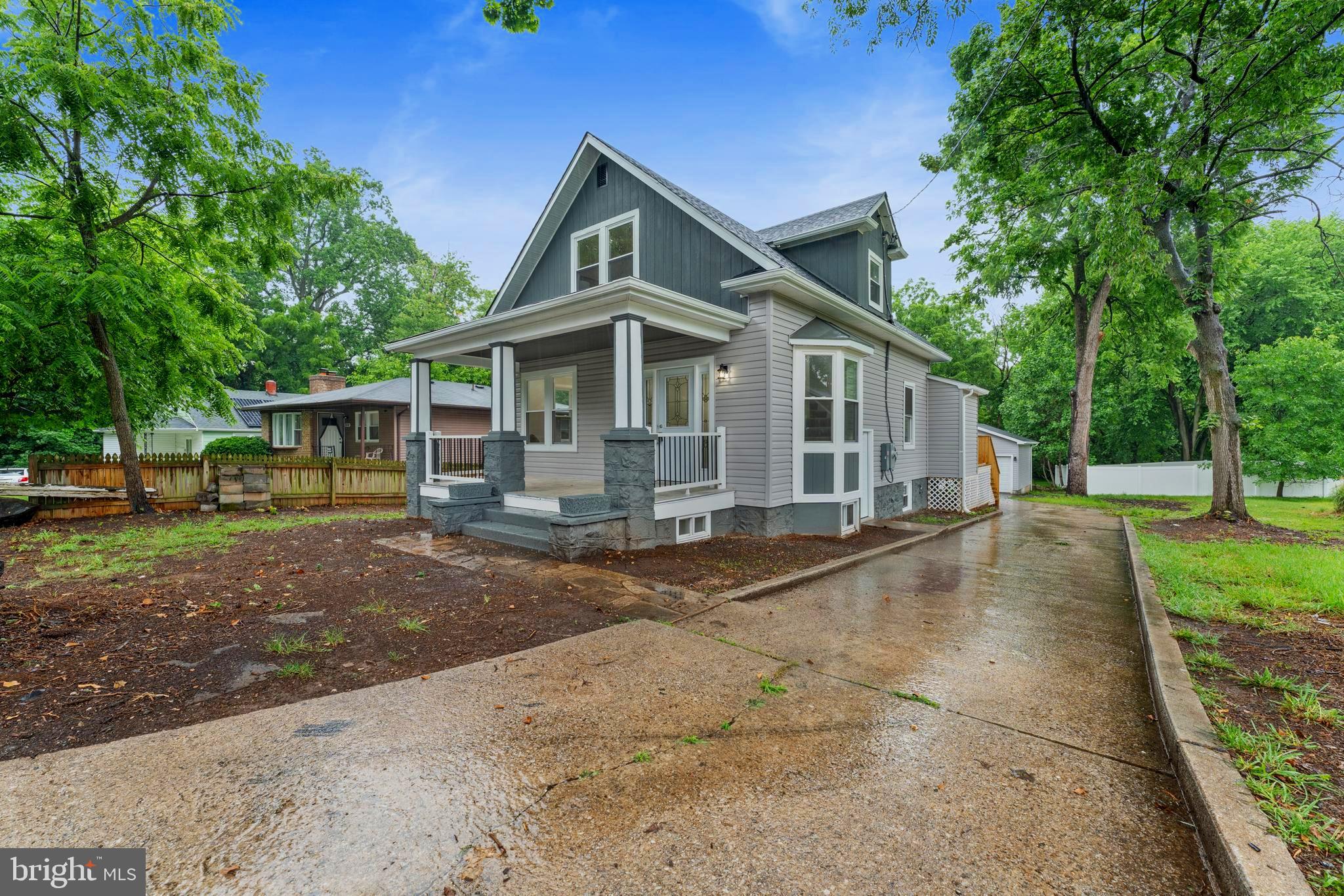 WINDSOR  MILL - Residential