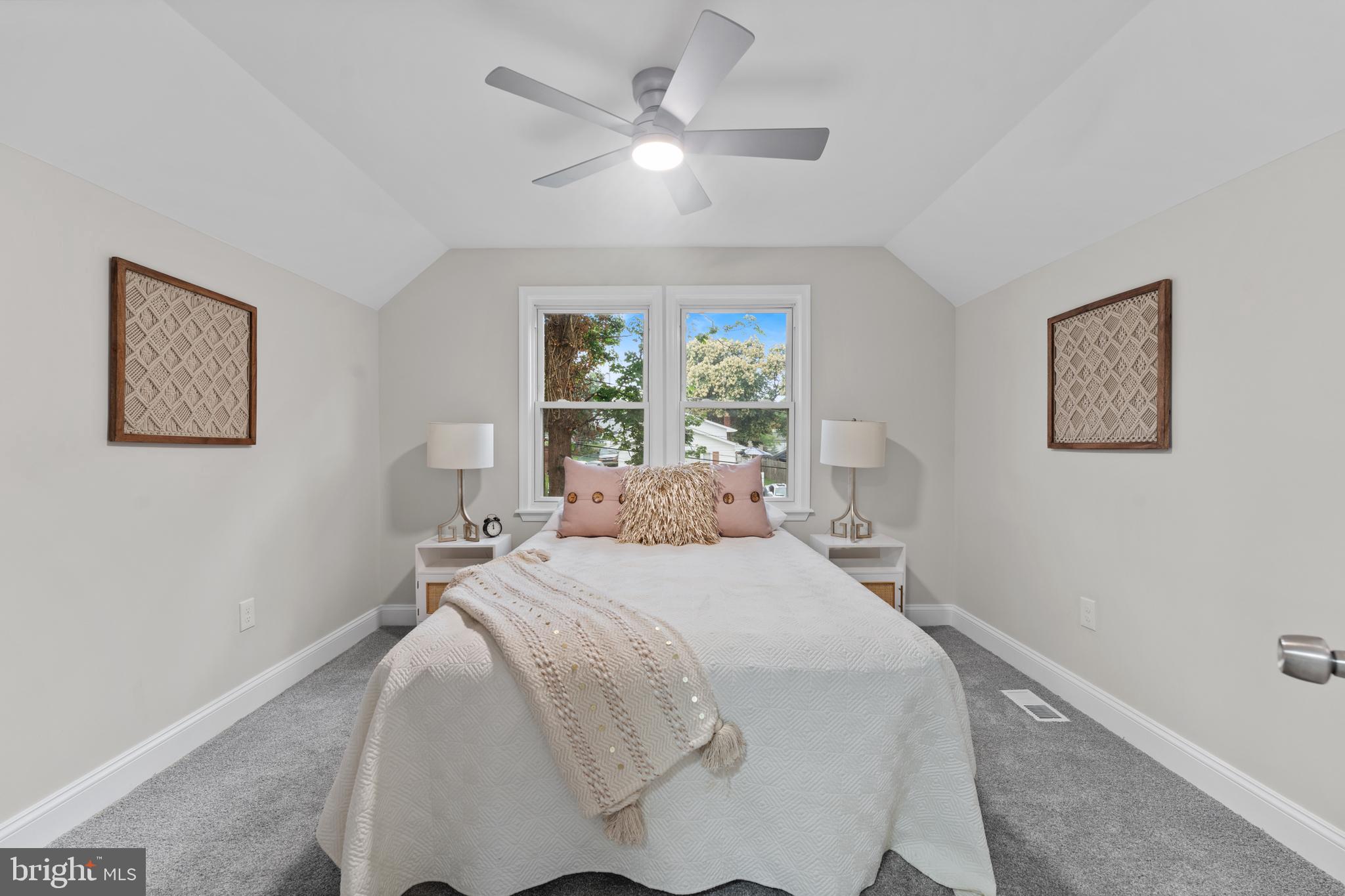 WINDSOR  MILL - Residential