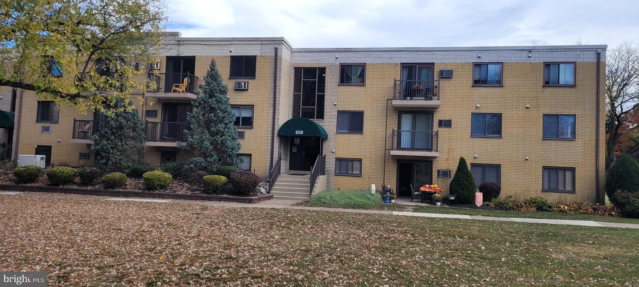 MEADOW WOOD - Residential