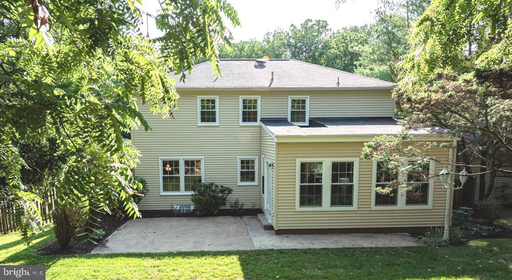 WOLF TRAP GREEN - Residential