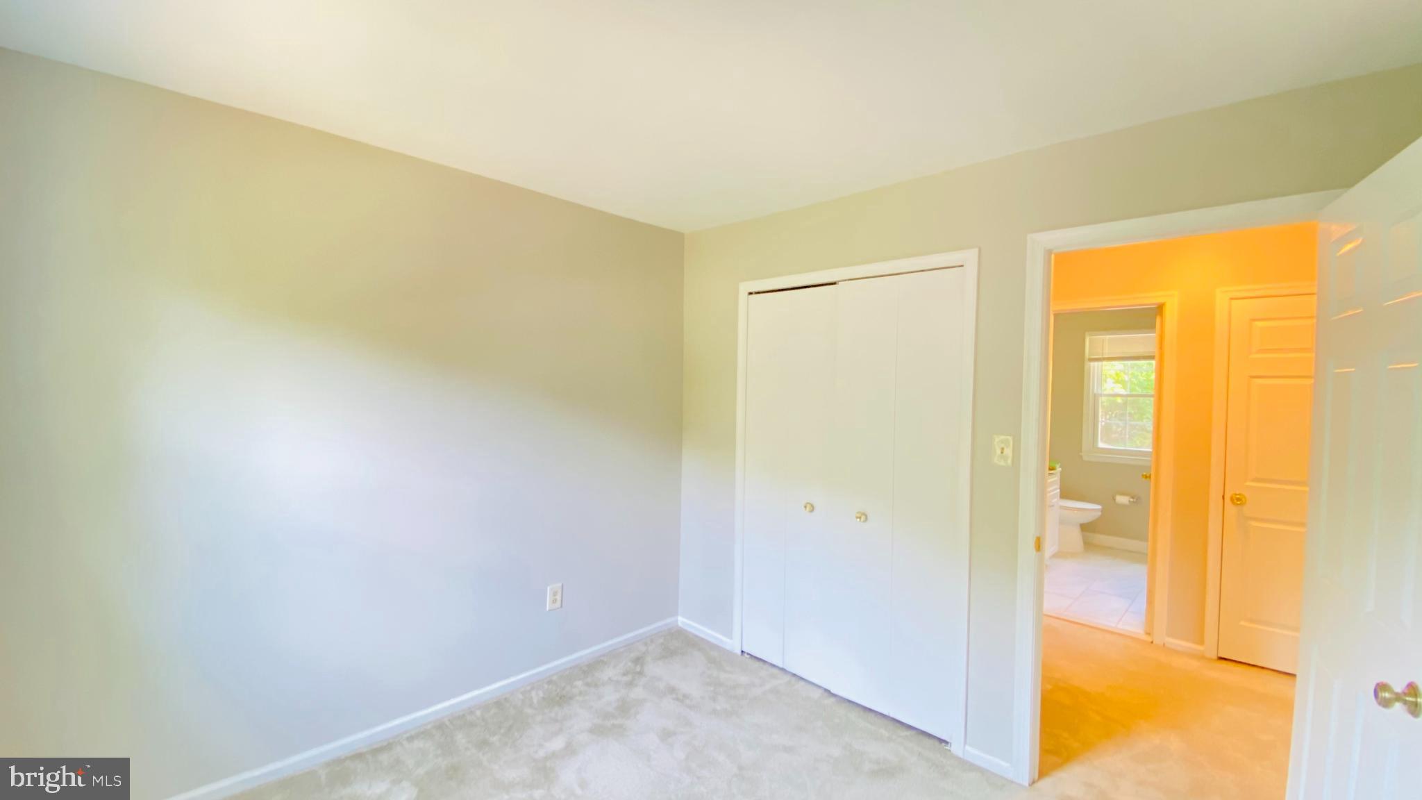 WOLF TRAP GREEN - Residential