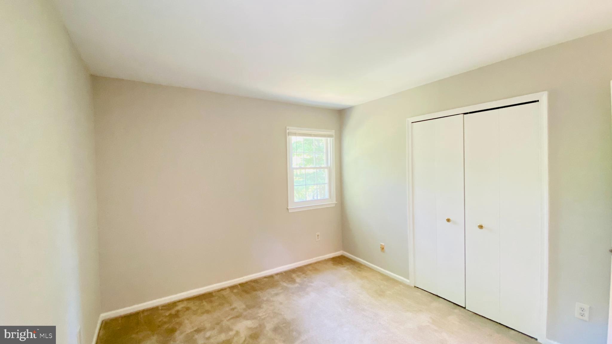 WOLF TRAP GREEN - Residential
