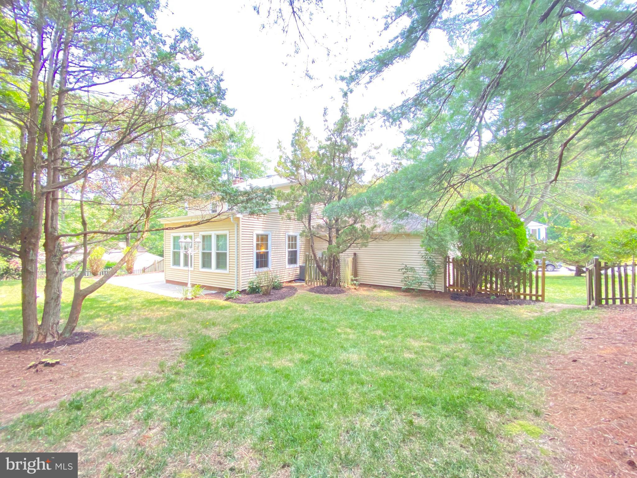 WOLF TRAP GREEN - Residential