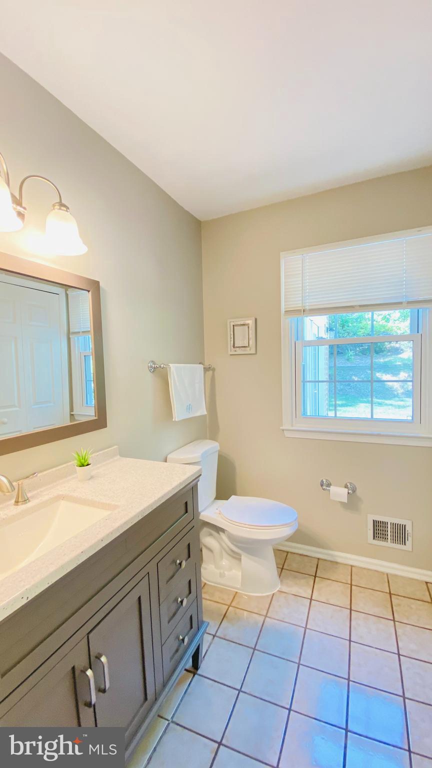 WOLF TRAP GREEN - Residential