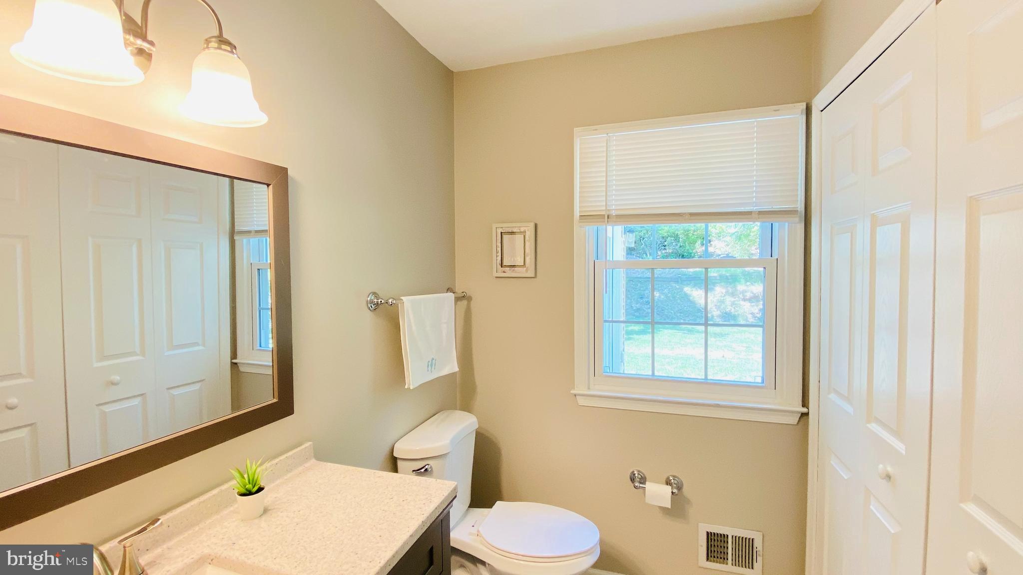 WOLF TRAP GREEN - Residential