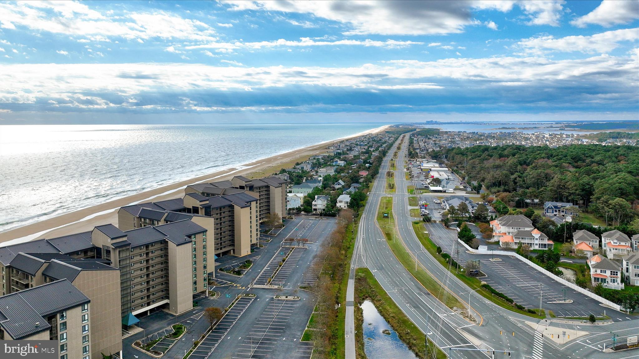 SEA COLONY EAST - Residential