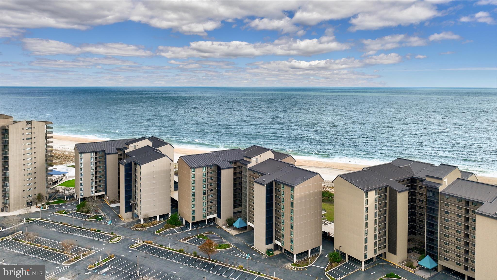 SEA COLONY EAST - Residential