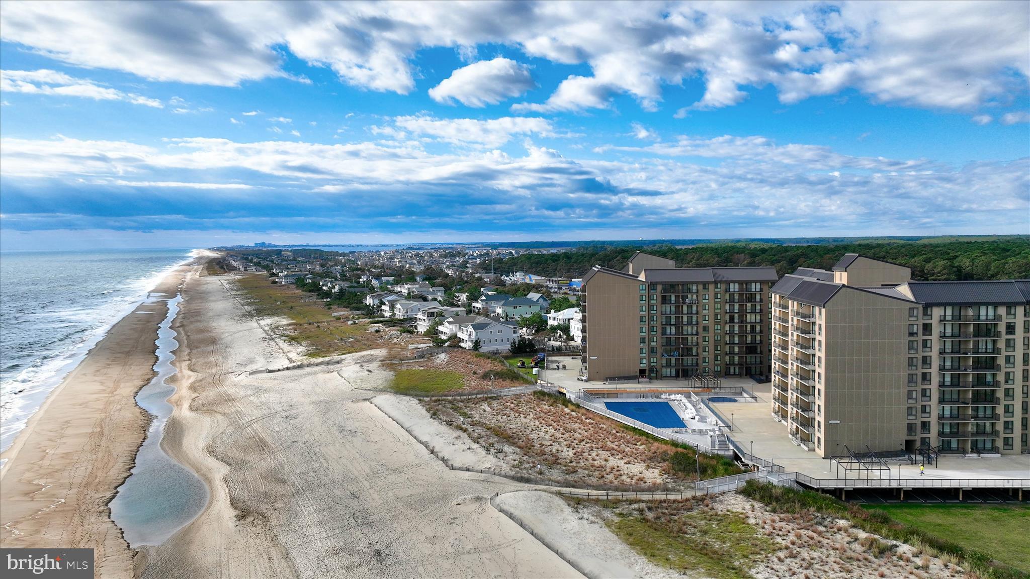SEA COLONY EAST - Residential