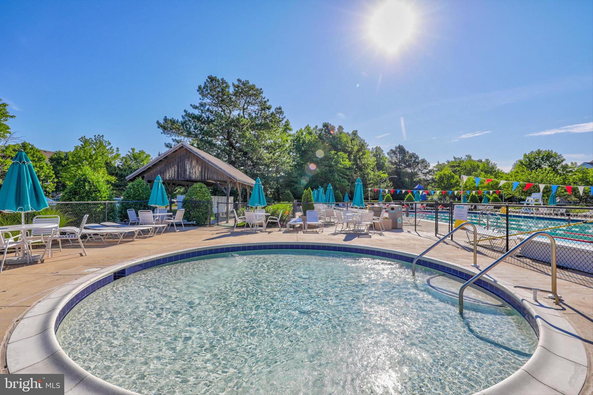 SEA COLONY EAST - Residential