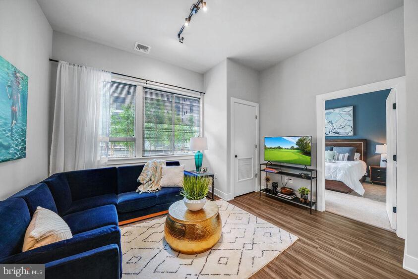 LANSDOWNE - Residential Lease