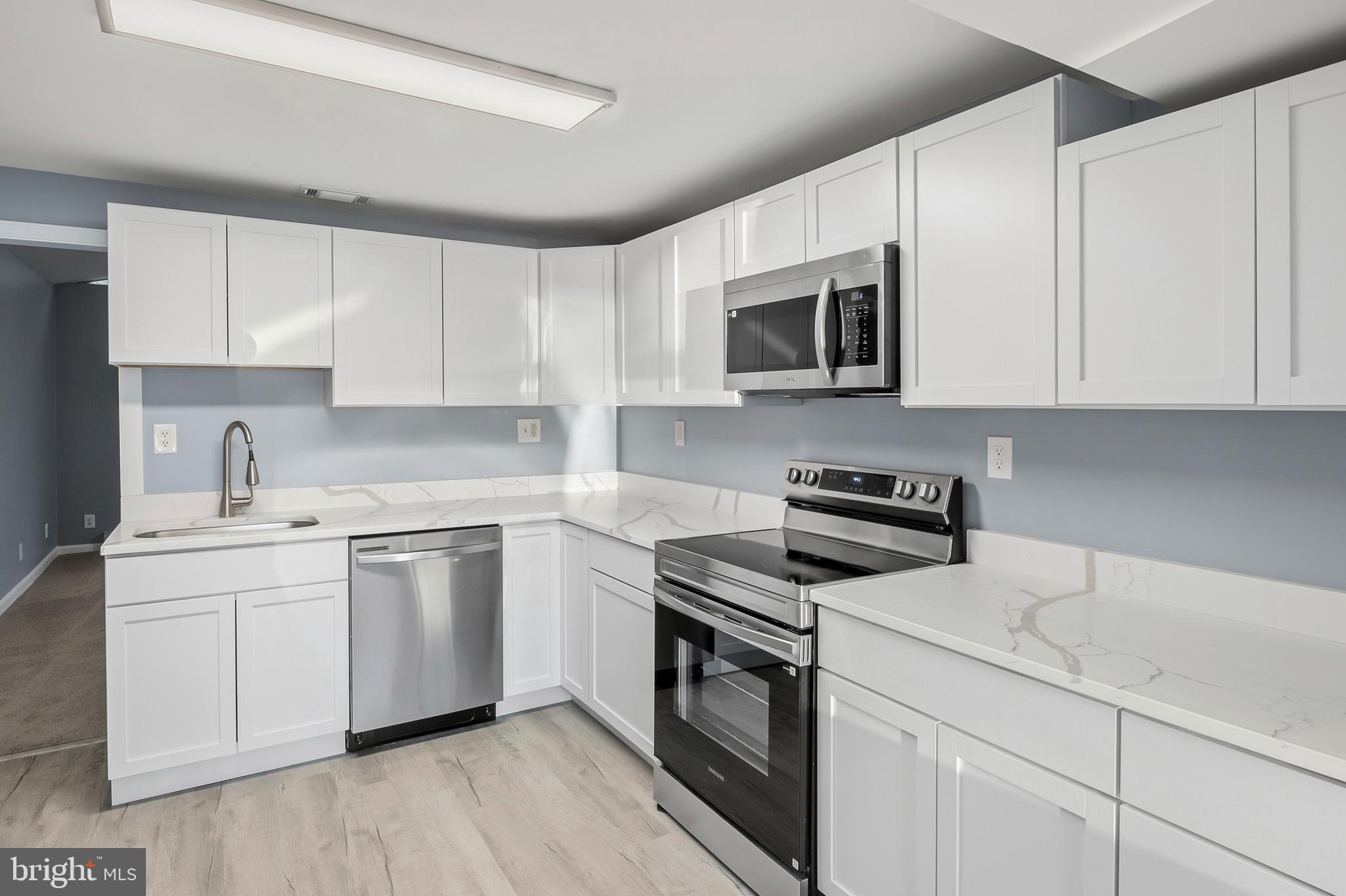 MAPLE RIDGE - Residential