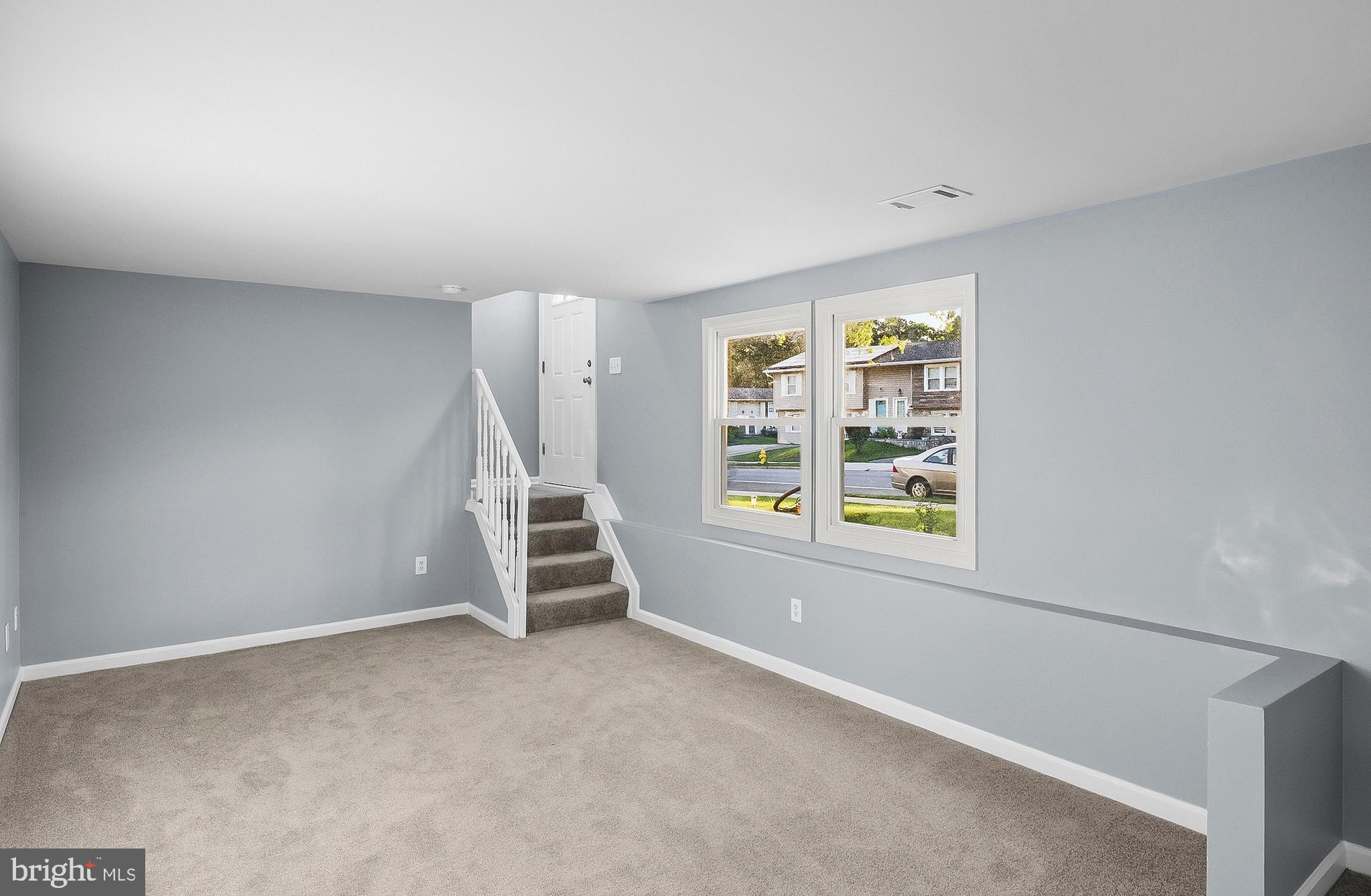 MAPLE RIDGE - Residential