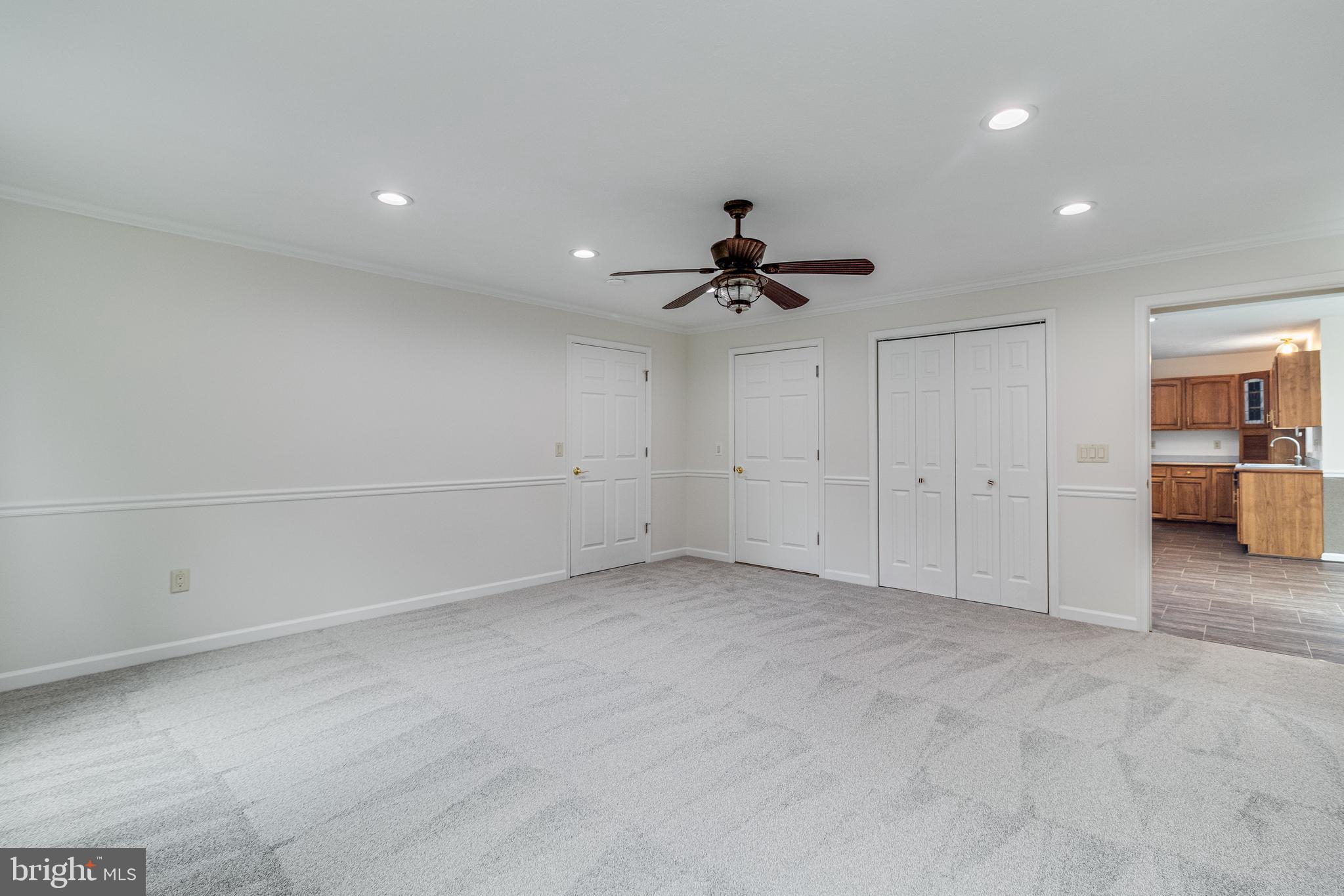 HUNTERS RIDGE - Residential