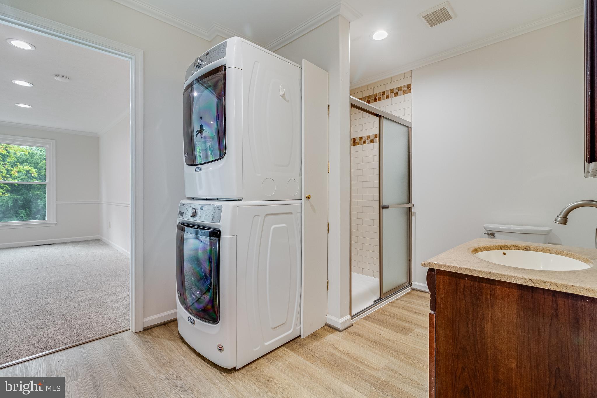 HUNTERS RIDGE - Residential