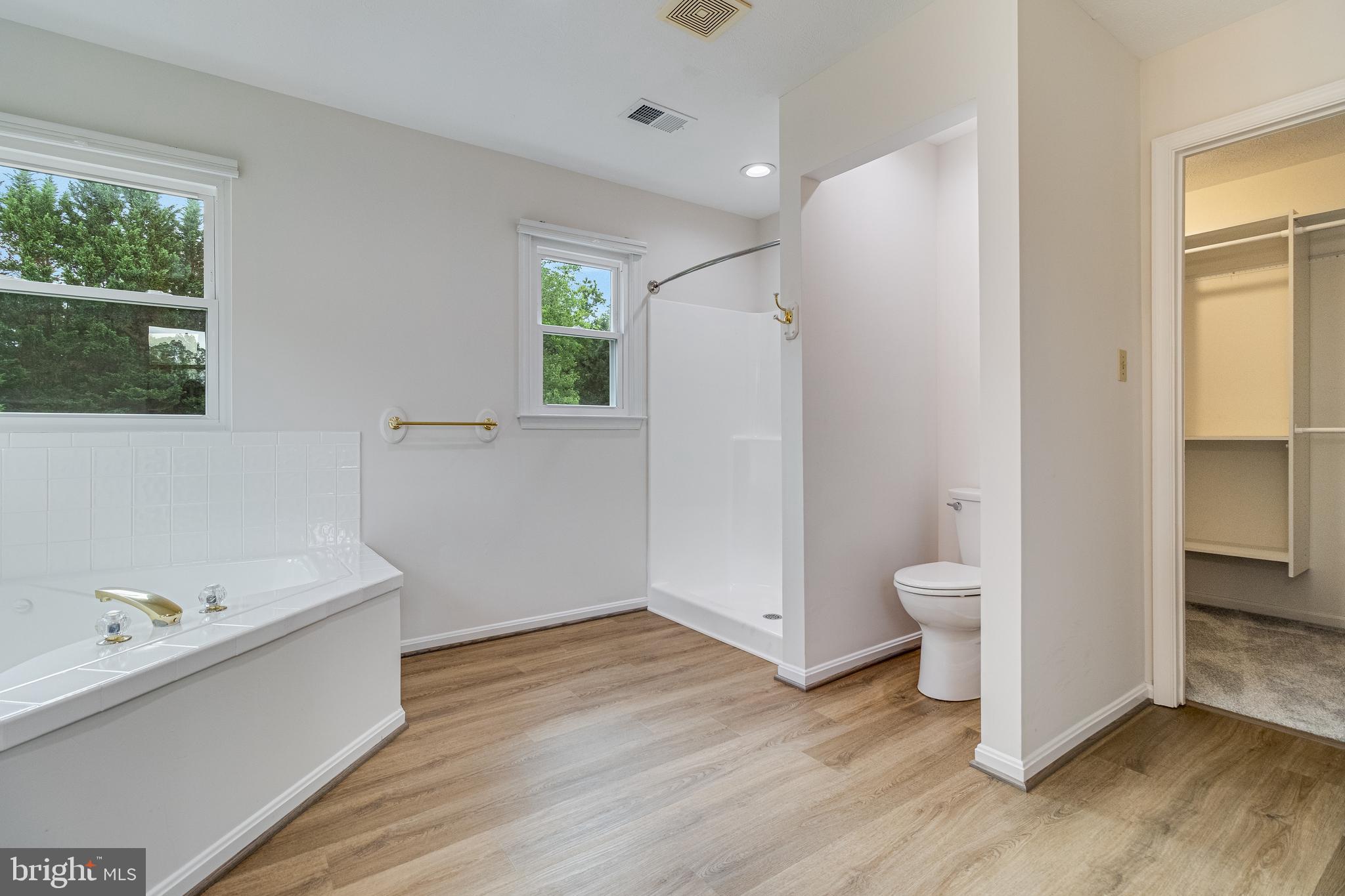 HUNTERS RIDGE - Residential