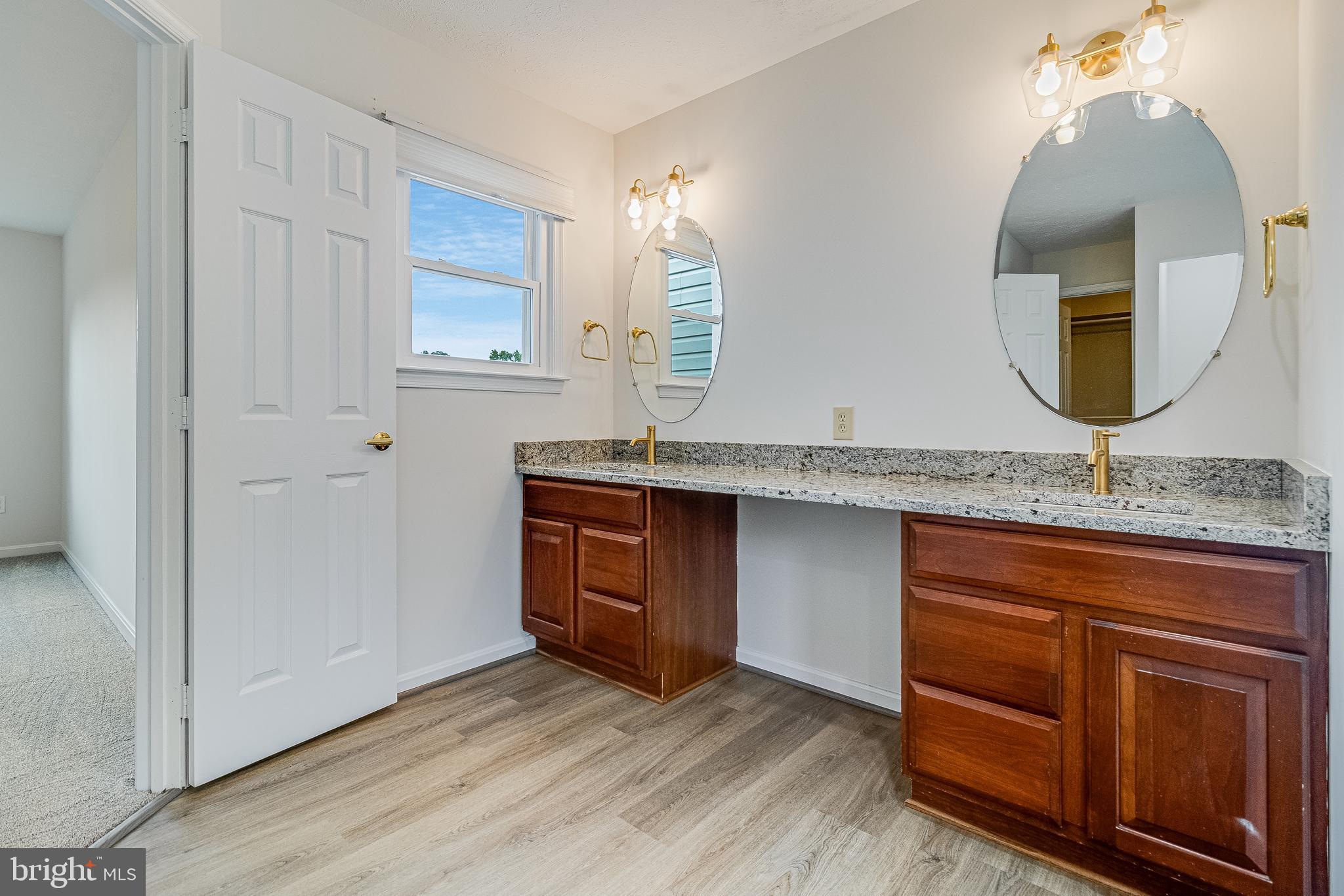 HUNTERS RIDGE - Residential