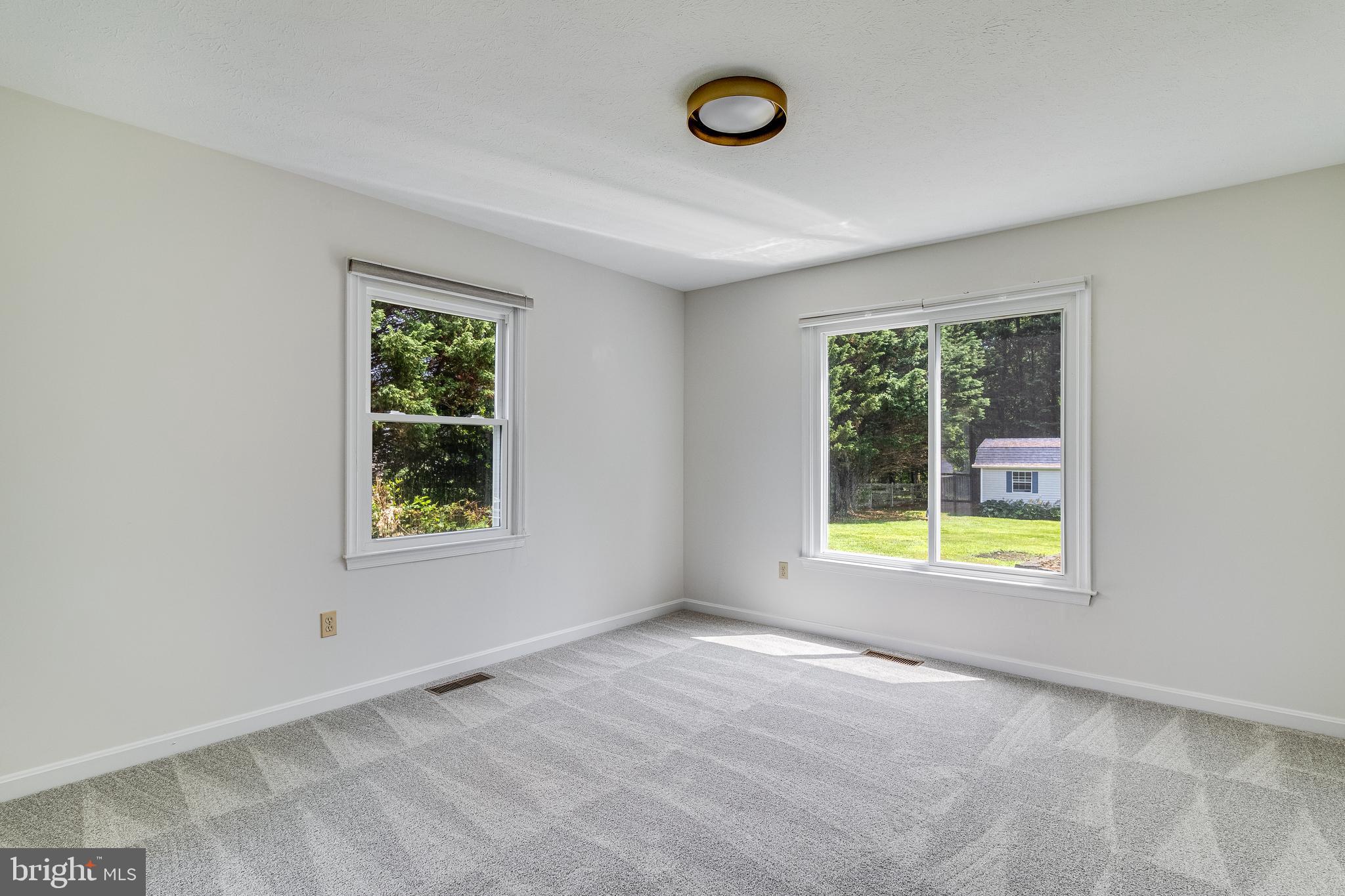 HUNTERS RIDGE - Residential