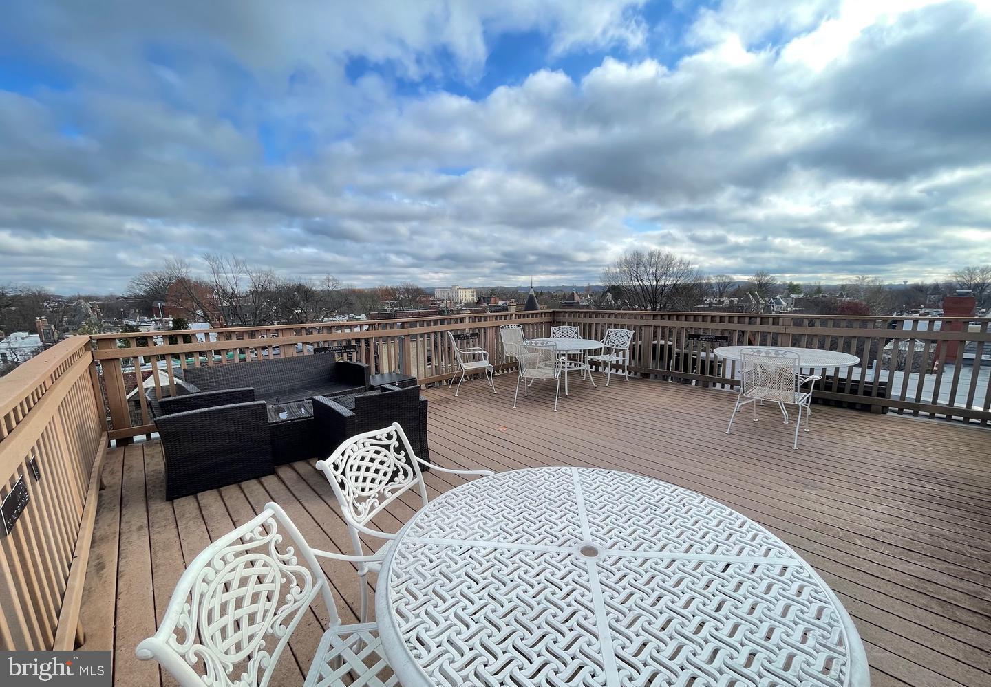 CAPITOL HILL - Residential Lease