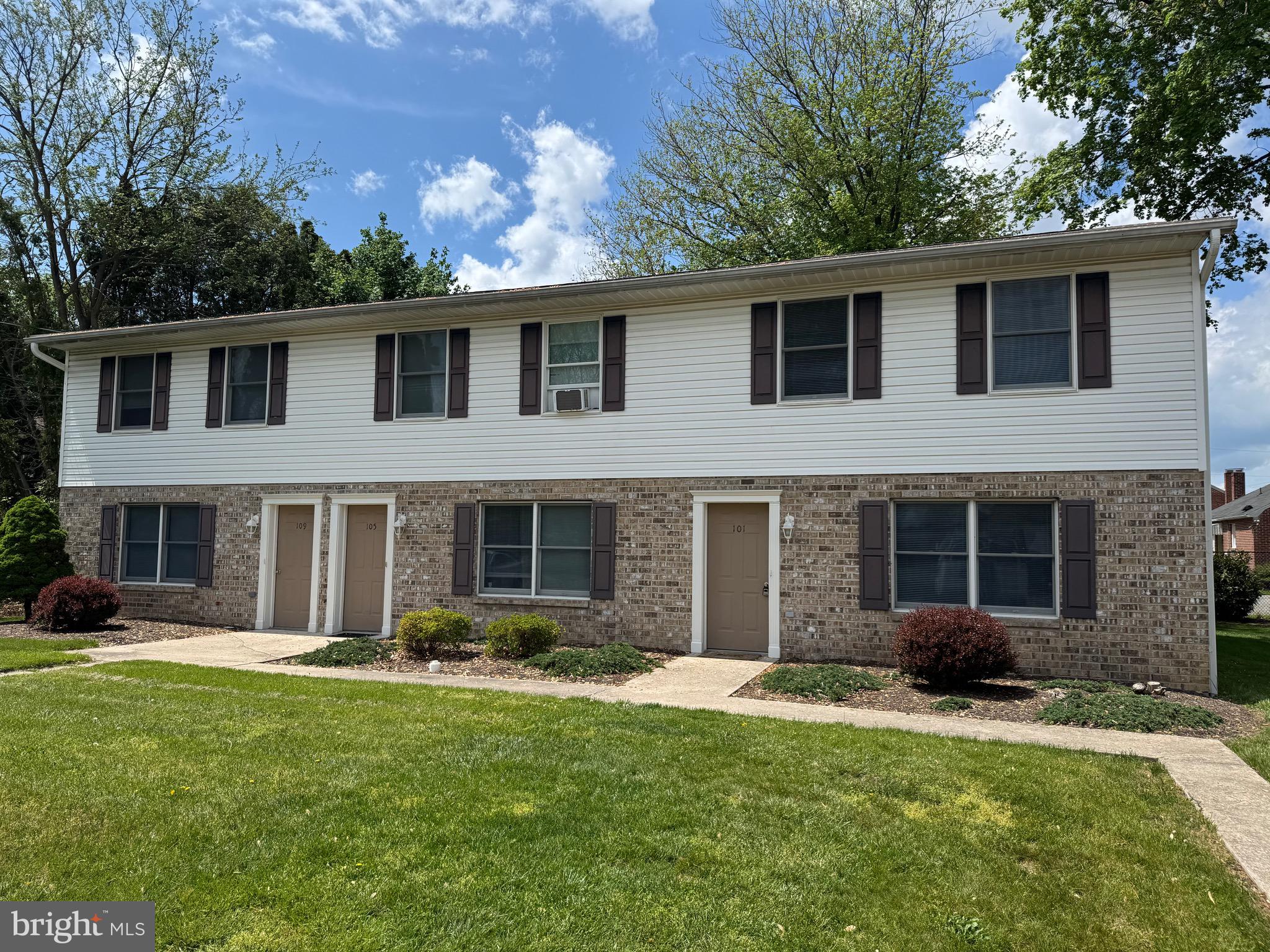 GUILFORD HILLS - Residential Lease