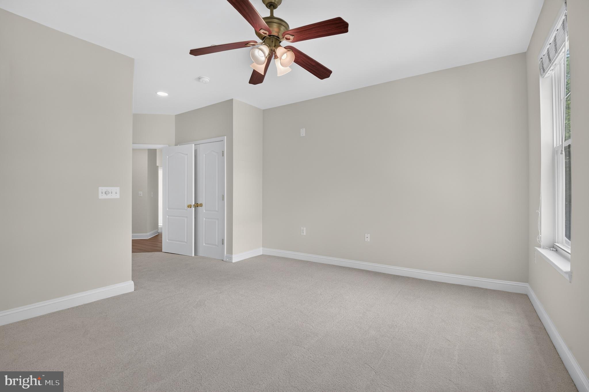 KING FARM - Residential