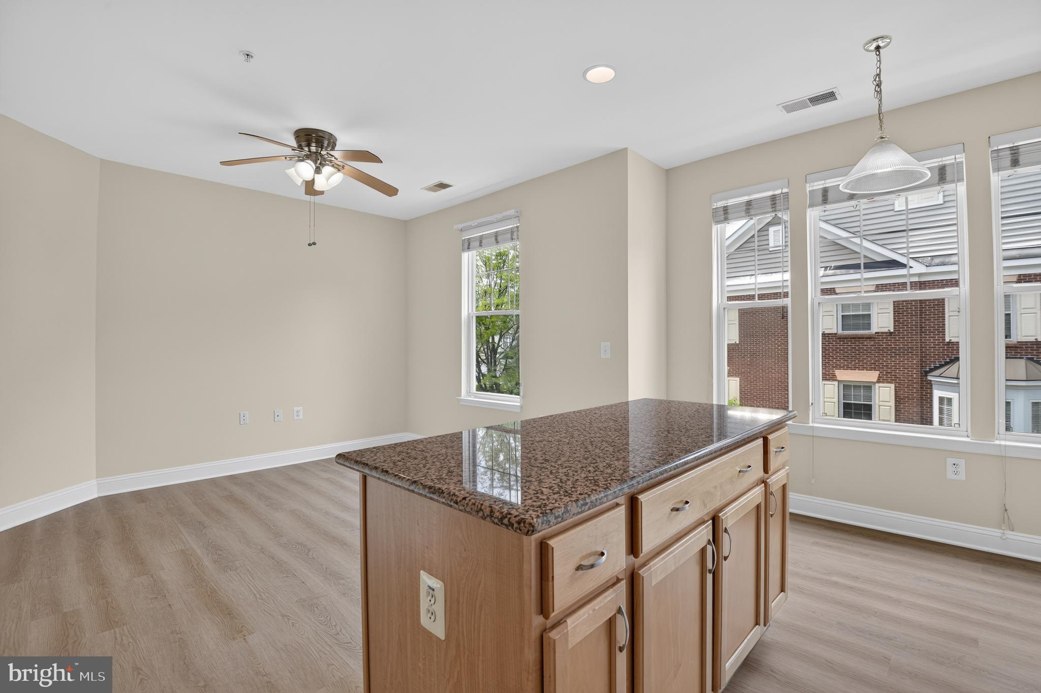 KING FARM - Residential