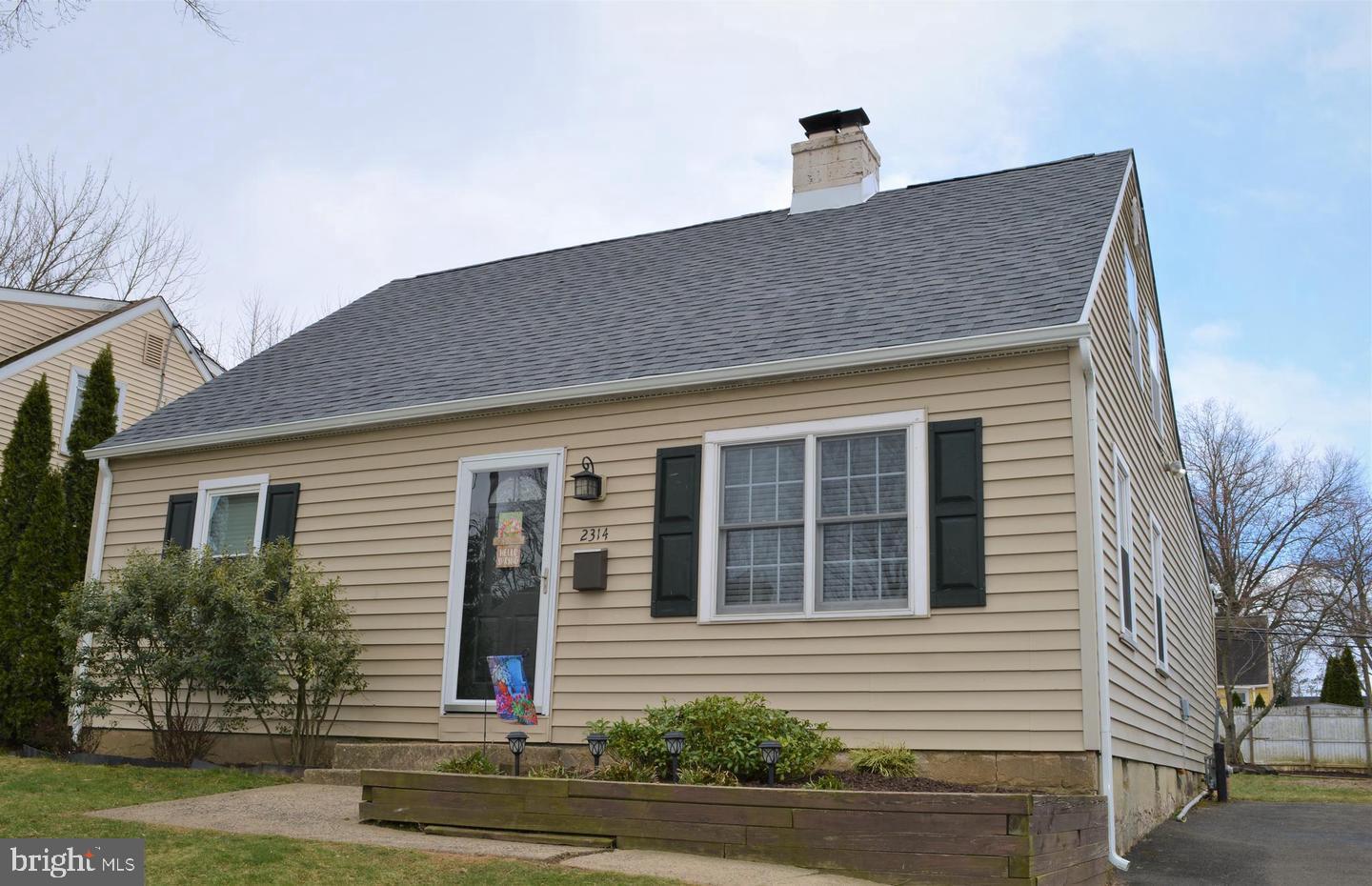 **POWER HOUR OPEN HOUSE FOR ALL INTERESTED TENANTS **TUESDAY, JANUARY 30 12:30-1:30 PM.    Rarely does a home become available in this highly desirable neighborhood! Absolutely charming and updated 3 bedroom PLUS bonus room that was originally 4th bedroom, 2 full baths expanded cape on a great neighborhood block in Abington. This home could easily be converted back to a 4 bedroom home to suit ones needs. There is almost too much to mention including the brand new roof that was  installed in 2022, the completely updated kitchen addition that was put on in 2018 that added square footage and a stunning kitchen design and layout, the modern wood look laminate flooring throughout the home and the two full, updated bathrooms. All of the hard work has been done for its's new owners to unpack their bags and live. The main level boasts a spacious living room with eye grabbing brick, wood burning fireplace; the expanded eat-in kitchen with white cabinets, gleaming granite countertops, elegant tile back splash, recessed lighting, center island, stainless steel appliances (refrigerator is included with the sale), under cabinet lighting, huge walk in pantry, convenient laundry closet and access to the rear yard/deck; the master bedroom with ceiling fan; a second first floor bedroom with a ceiling fan and a full hall bath with unique tile tub surround with intricate inlay and stone topped vanity. The second floor has endless possibilities to be a main bedroom suite with an attached full, modern bathroom or converted to make it 2 sperate bedrooms if a 4 bedroom home is desired. All of this with a large, mostly fenced in rear yard with storage shed, a newer composite material deck that was installed in 2020, a newer water heater installed in 2017 and the convenience of a natural gas heating system with central air. Close to major roads (611, 63, Pa Turnpike, etc.), a short walk to the local train station and minutes to the shops and eateries in the Willow Grove Mall area. Truly a great home that is not to be missed. Each applicant 18 years or older must apply online with the RENTSPREE LINK PROVIDED. RentSpree will check credit scores and criminal backgrounds. Security deposit, first and last month rent due prior to move in for a total of 3-months rent.  If a pet is approved by landlord the pet deposit is an additional $800 prior to move in. Immediate move-in available for qualified tenants. USE RENT SPREE TO APPLY AND PROVIDE BACKGROUND AND CREDIT CHECKS.  CREDIT SCORES OVER 685 MINIMUM FOR EACH TENANT 18 OR OLDER.
Contact Listing agents for the RENTSPREE LINK