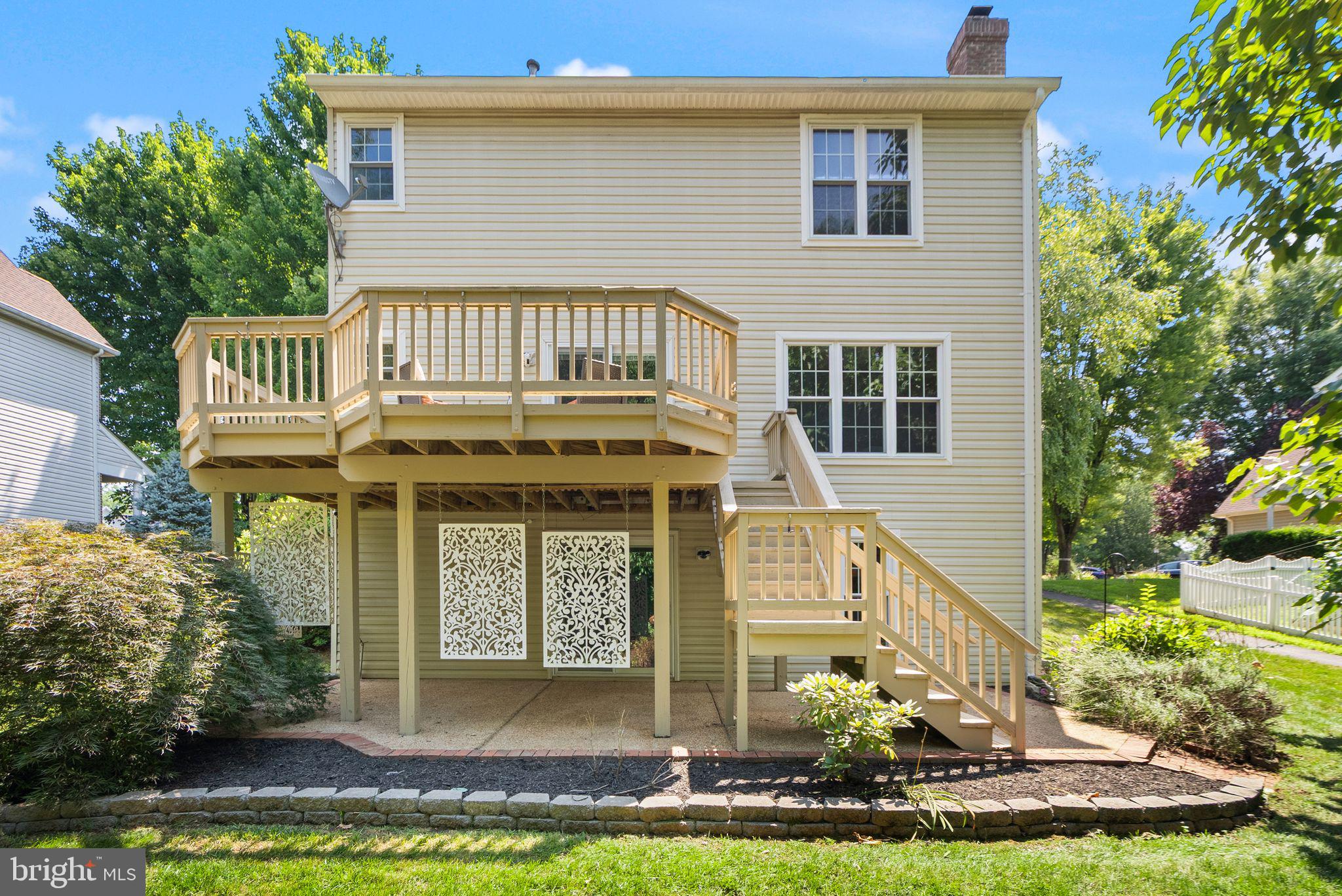 SIGNATURE AT BROADLANDS - Residential