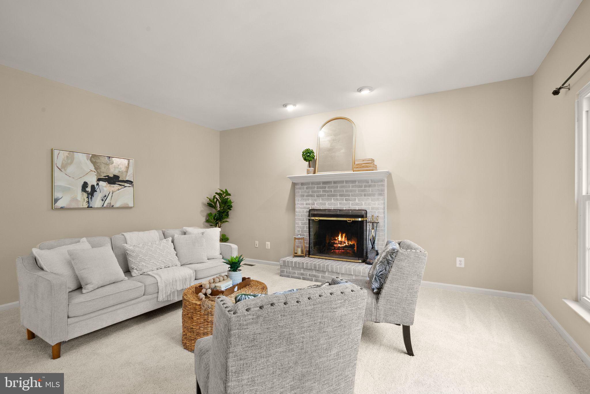 SIGNATURE AT BROADLANDS - Residential