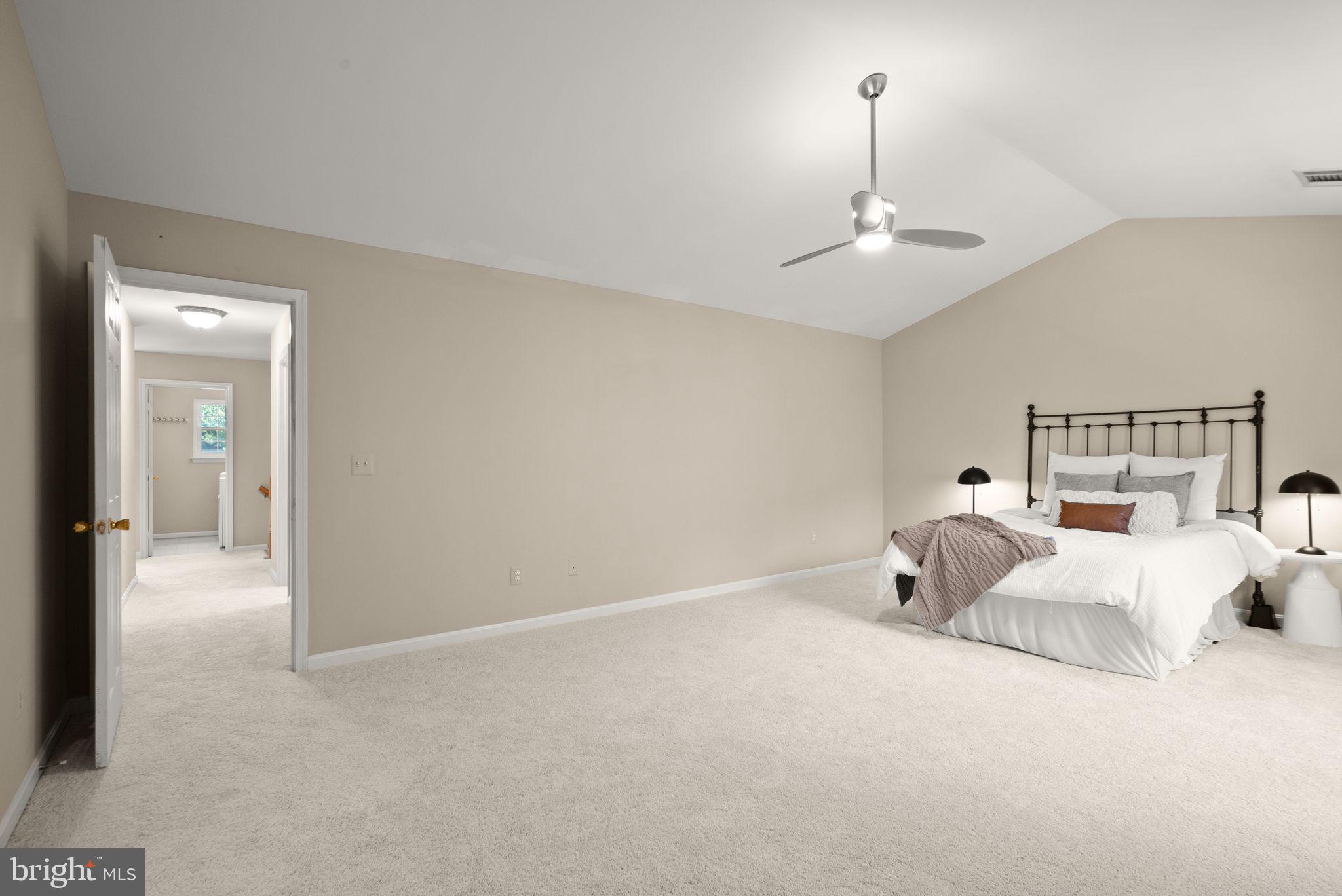 SIGNATURE AT BROADLANDS - Residential
