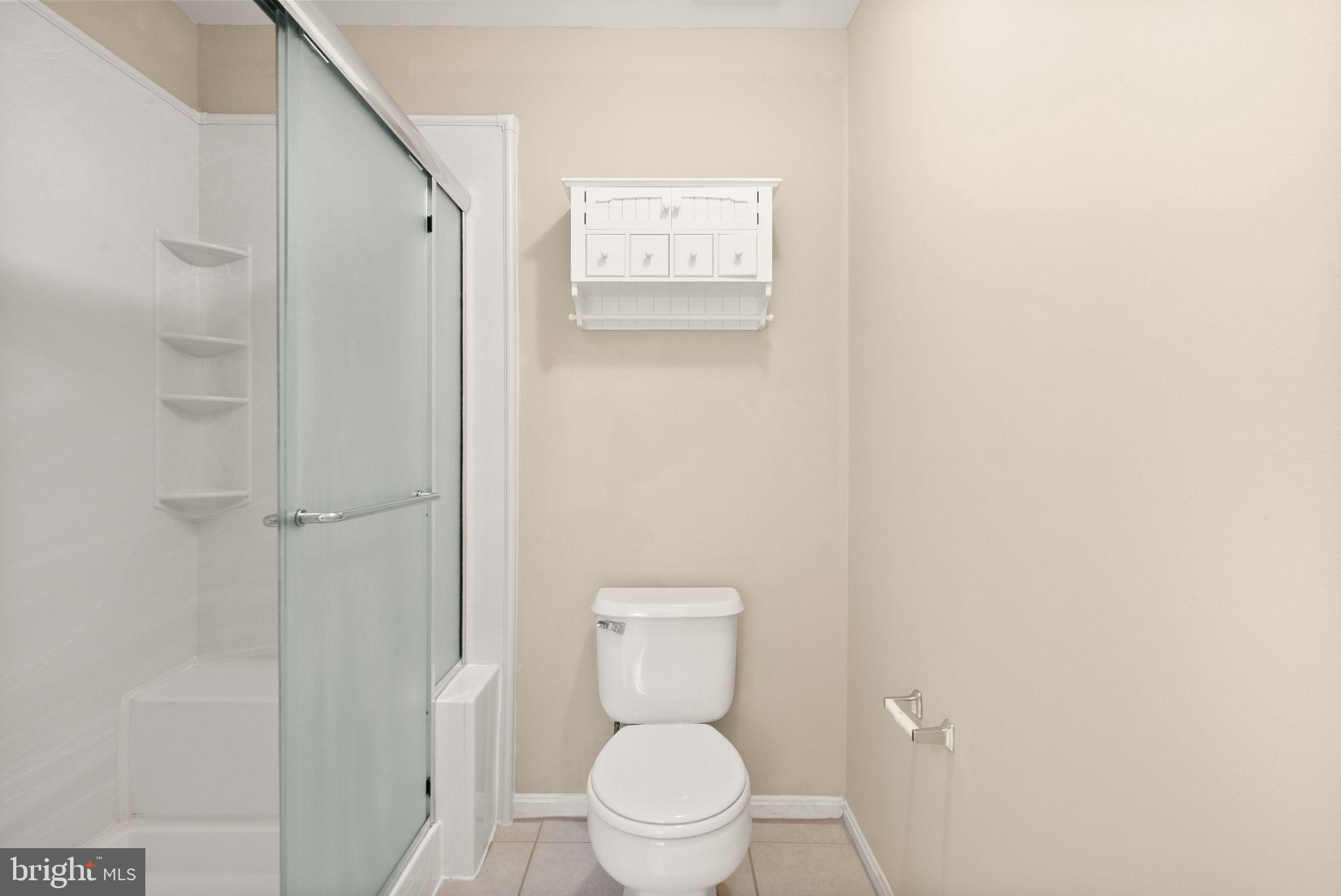SIGNATURE AT BROADLANDS - Residential