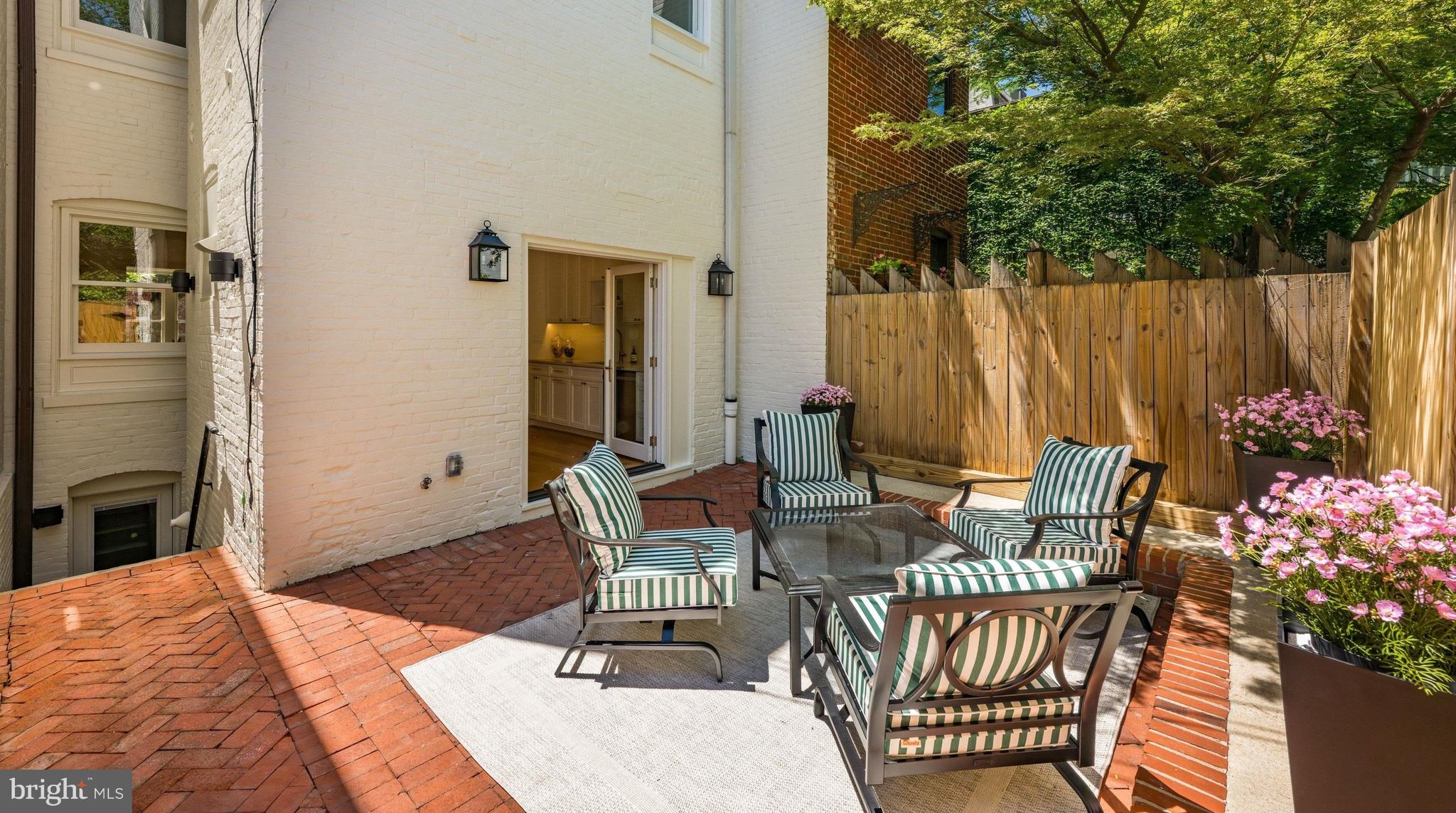 GEORGETOWN - Residential