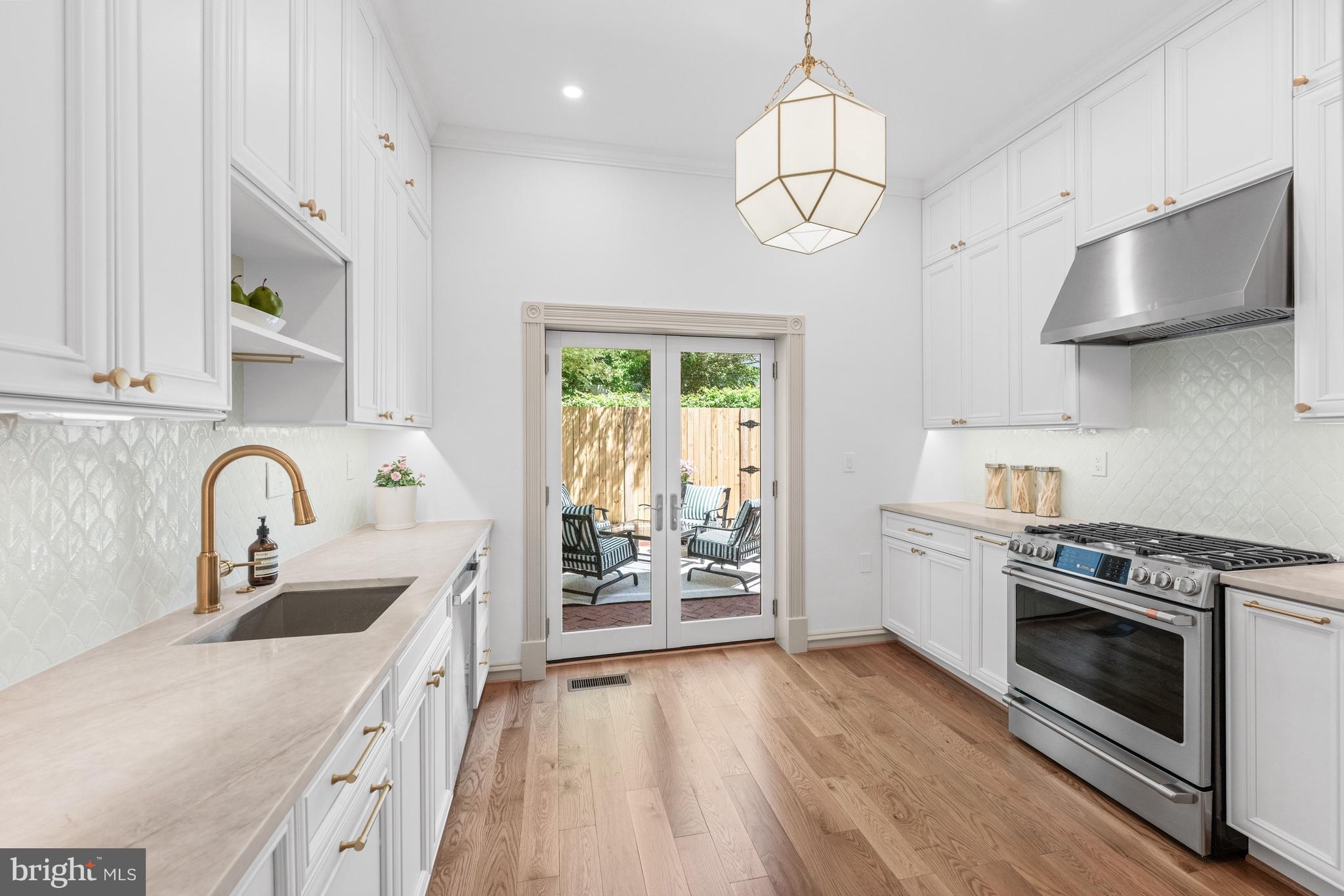 GEORGETOWN - Residential