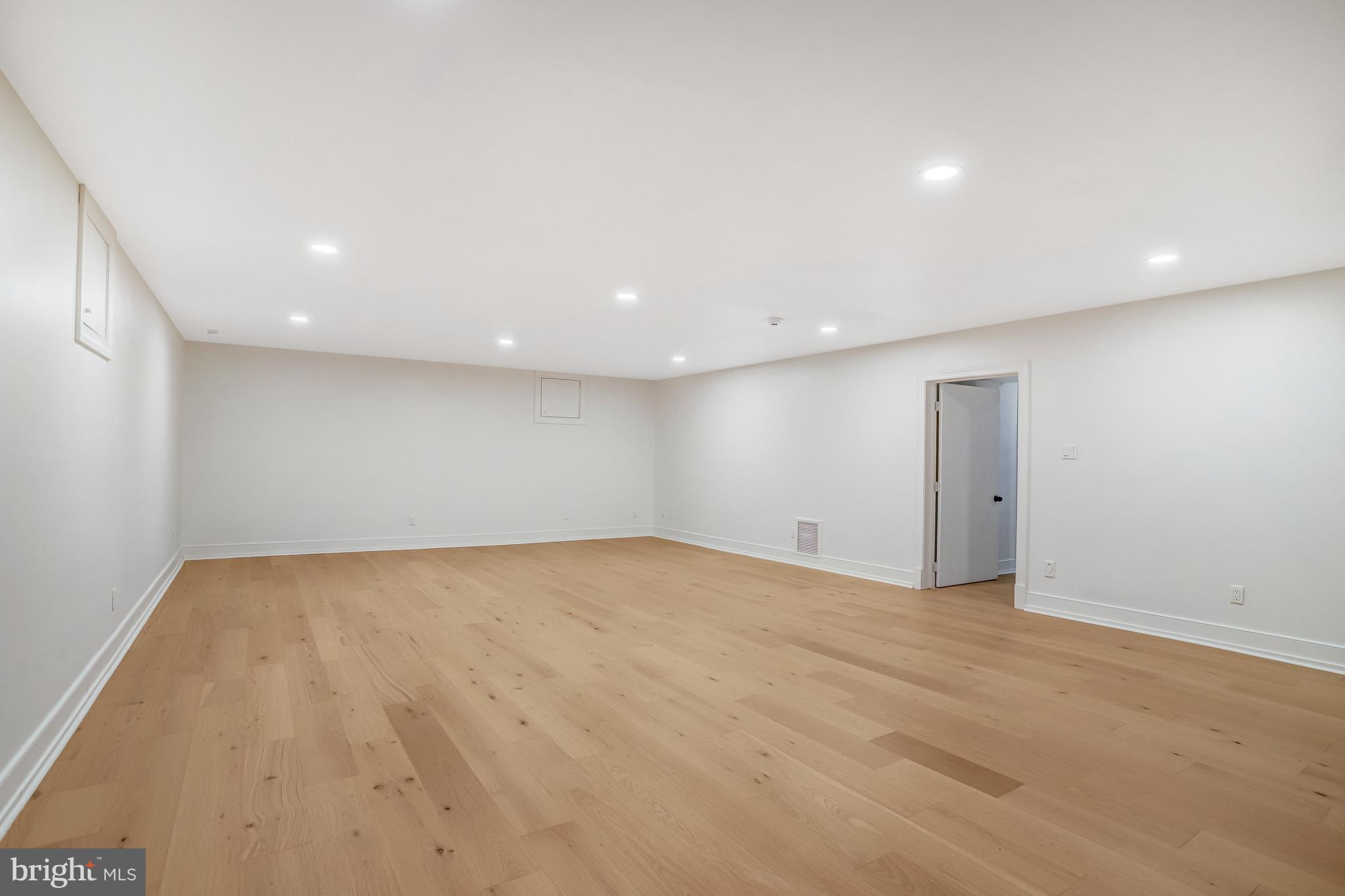 BEACH MILL ESTATES - Residential