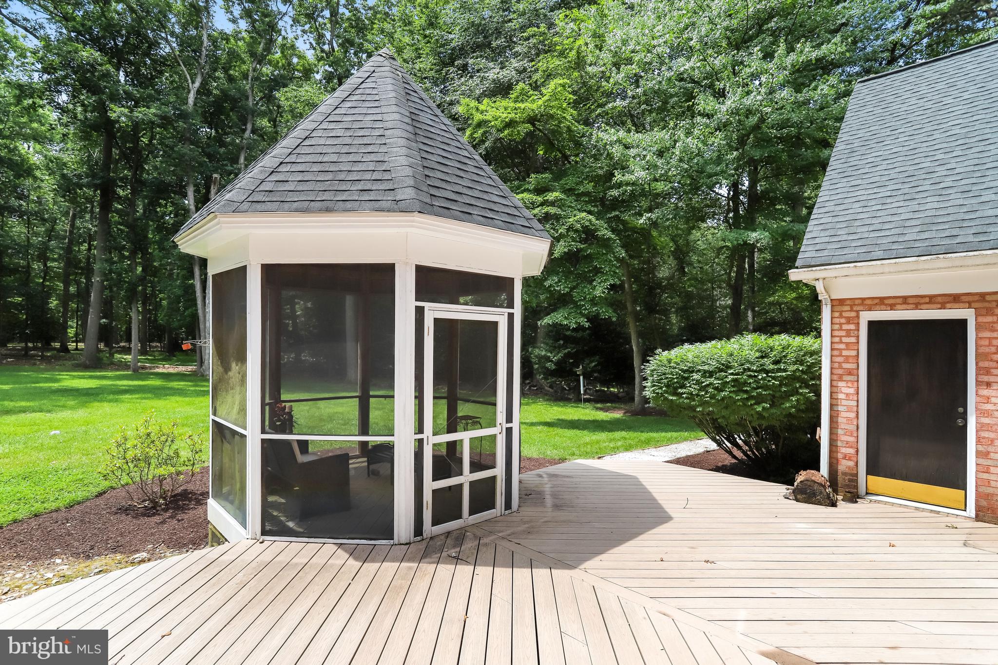 BEACH MILL ESTATES - Residential