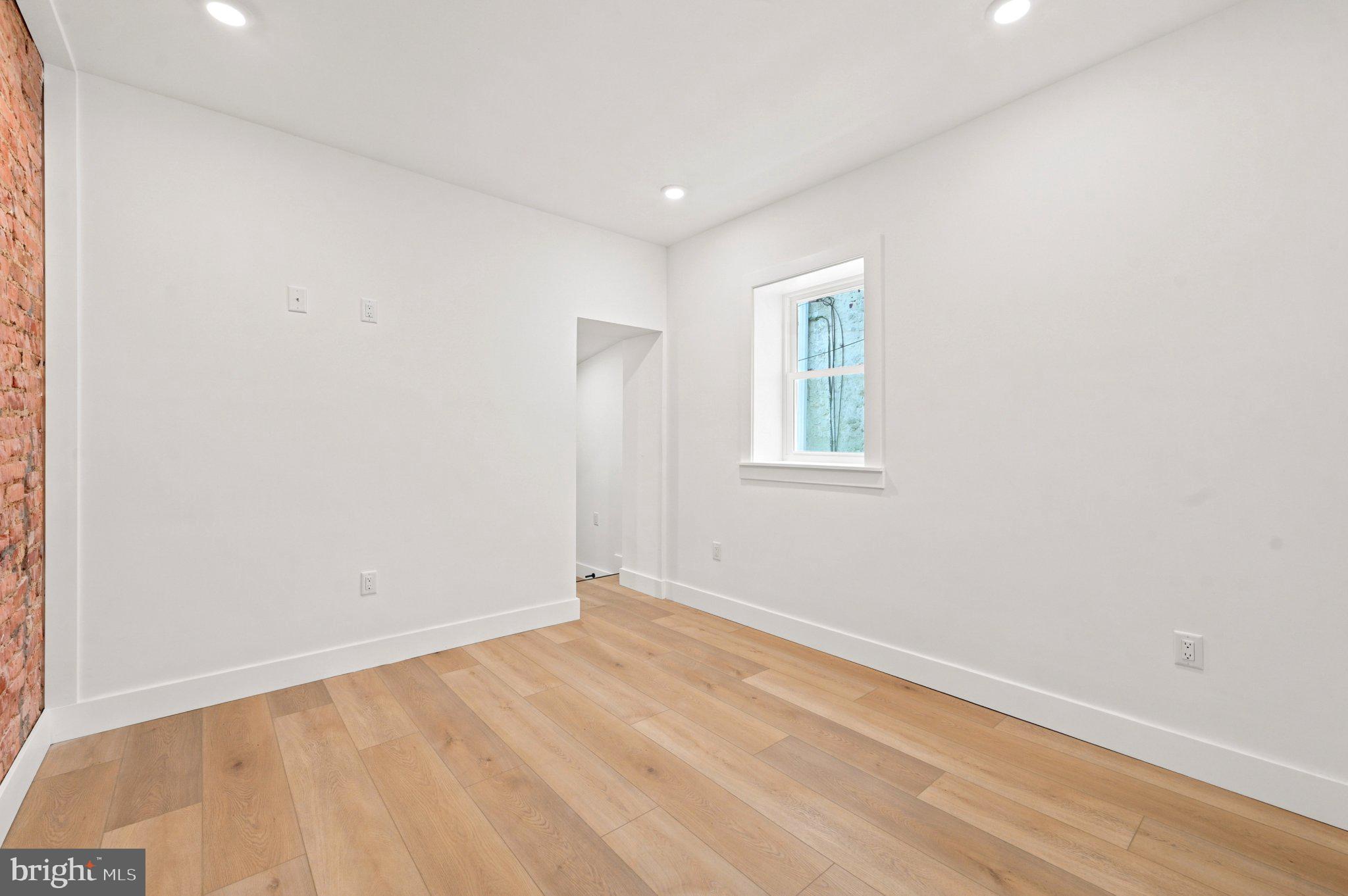 COBBS CREEK - Residential Income
