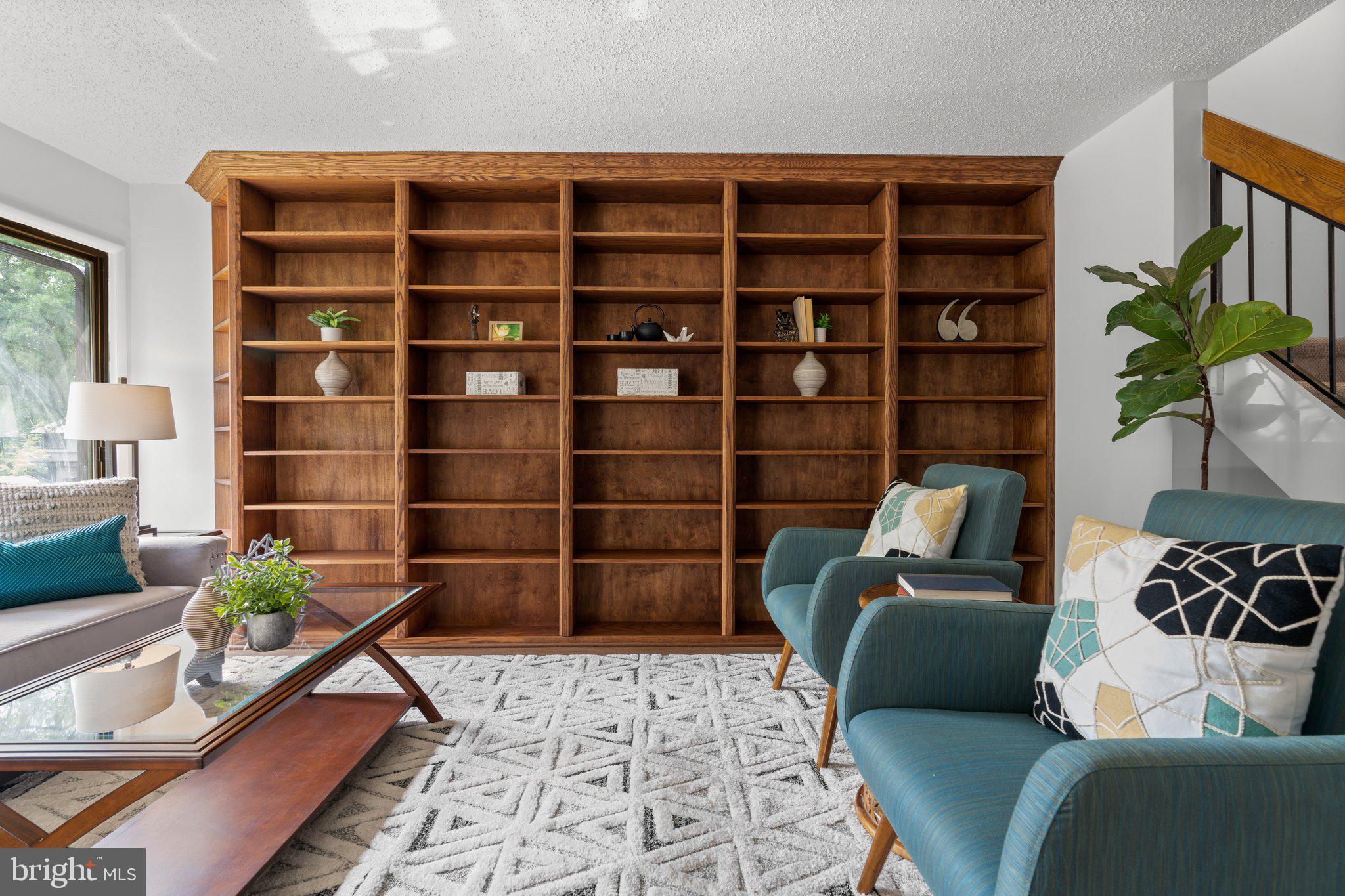 RESTON - Residential