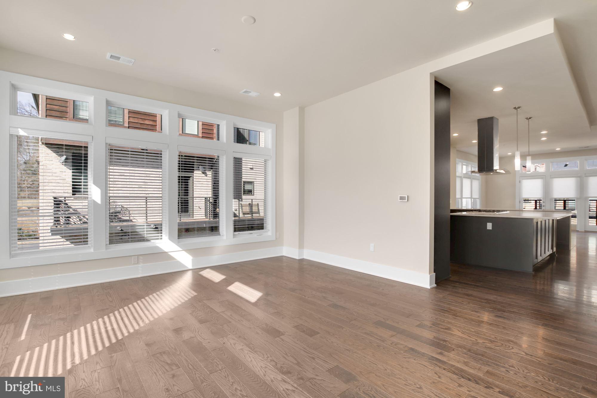 GROSVENOR HEIGHTS - Residential