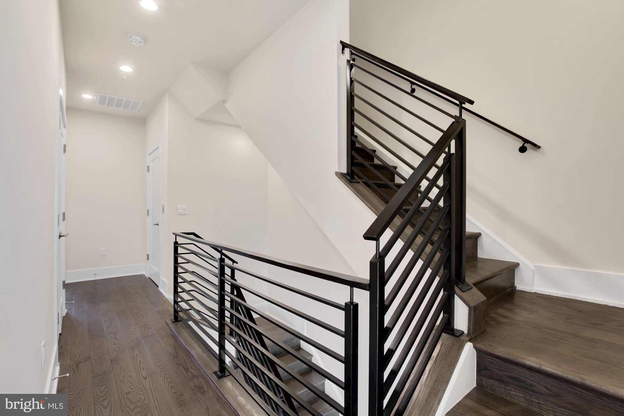 GROSVENOR HEIGHTS - Residential