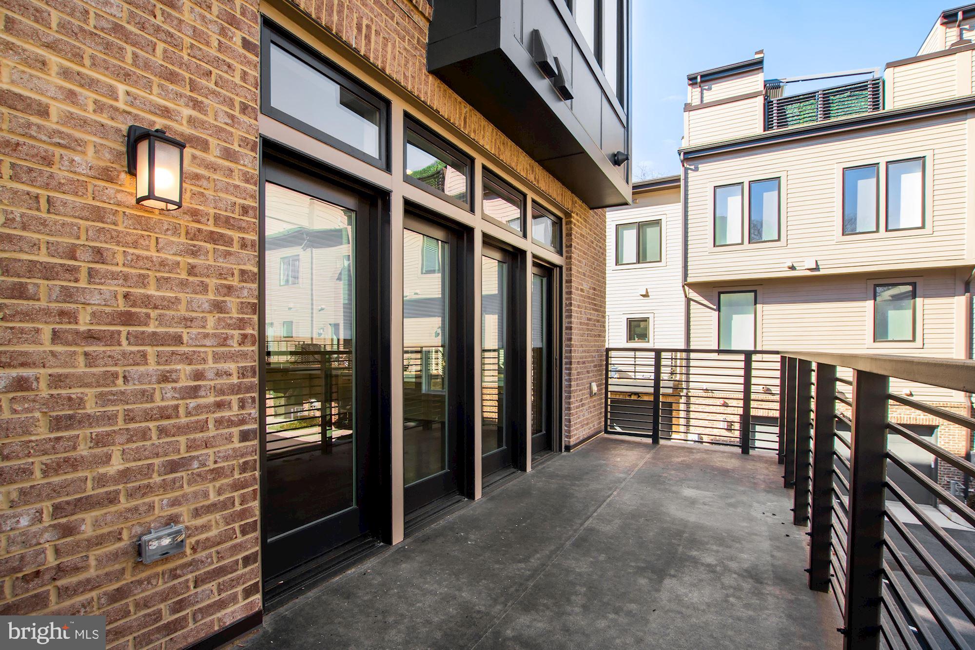 GROSVENOR HEIGHTS - Residential