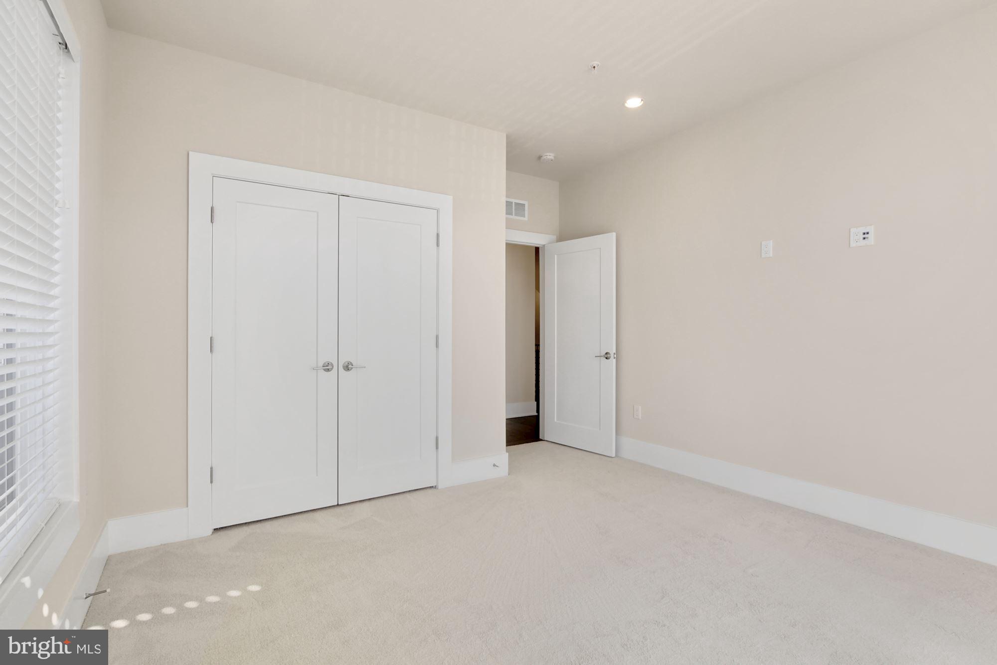 GROSVENOR HEIGHTS - Residential