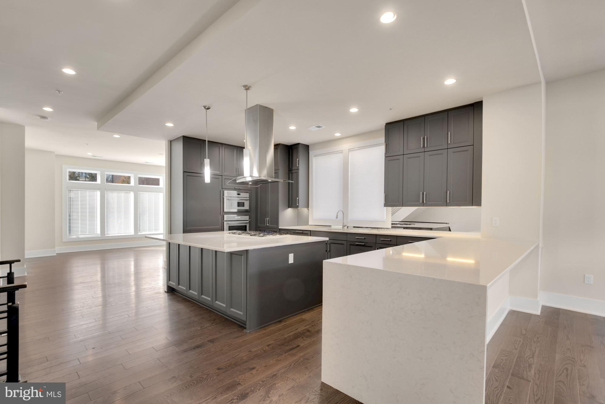 GROSVENOR HEIGHTS - Residential