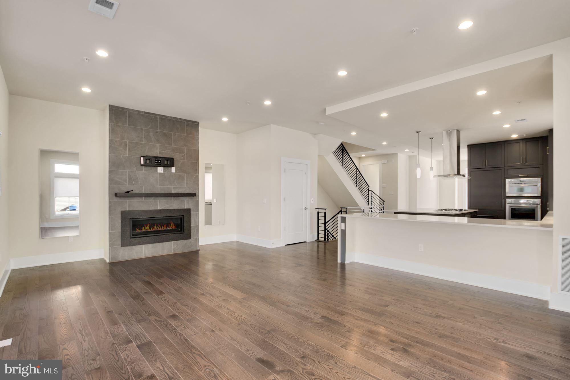 GROSVENOR HEIGHTS - Residential
