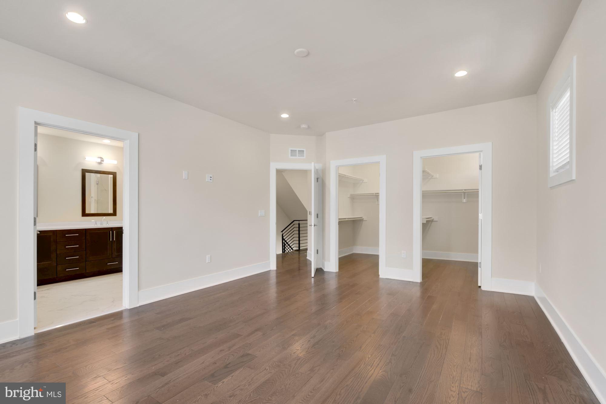 GROSVENOR HEIGHTS - Residential