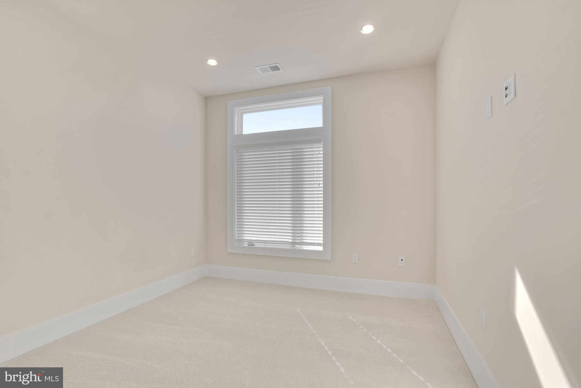 GROSVENOR HEIGHTS - Residential