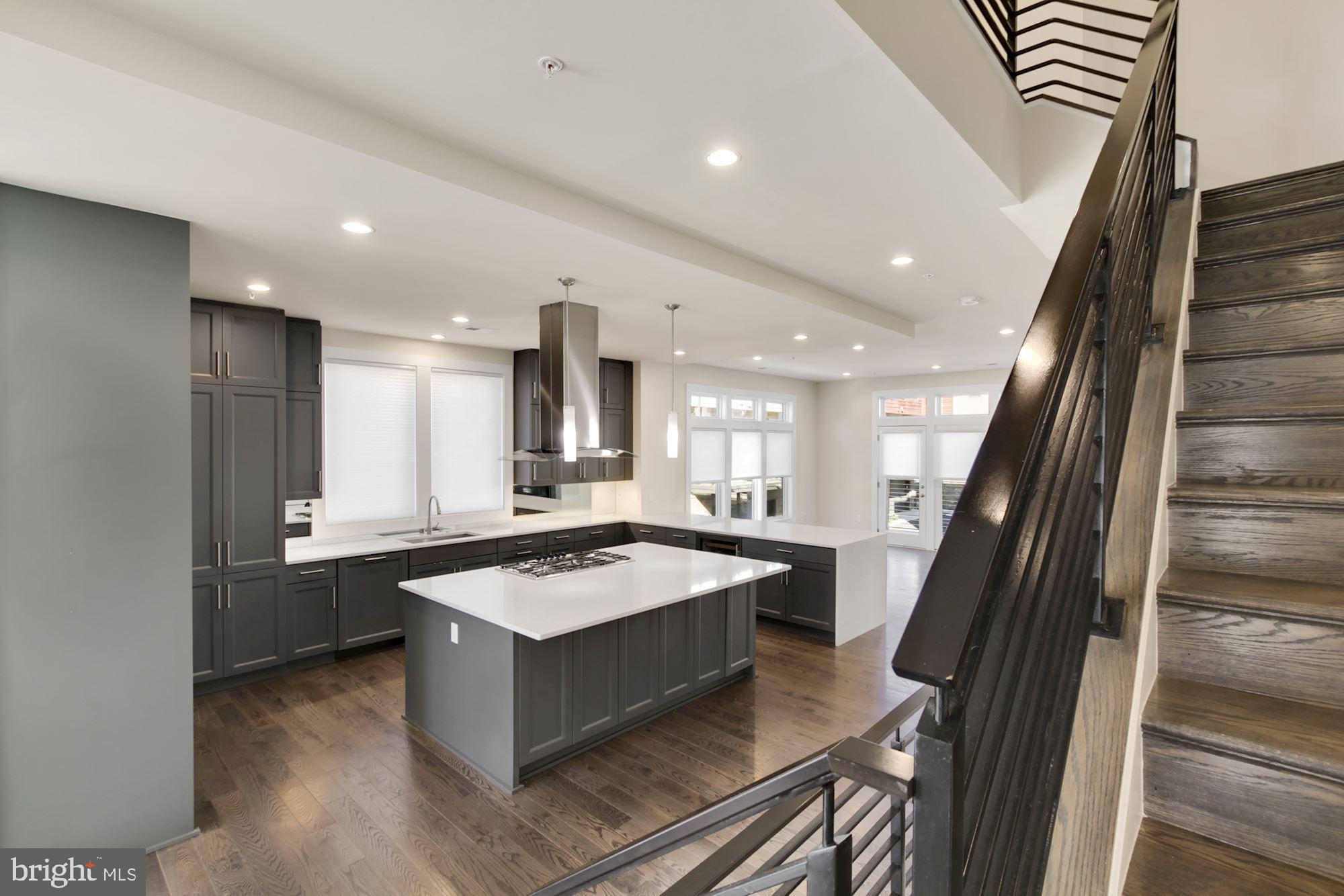 GROSVENOR HEIGHTS - Residential