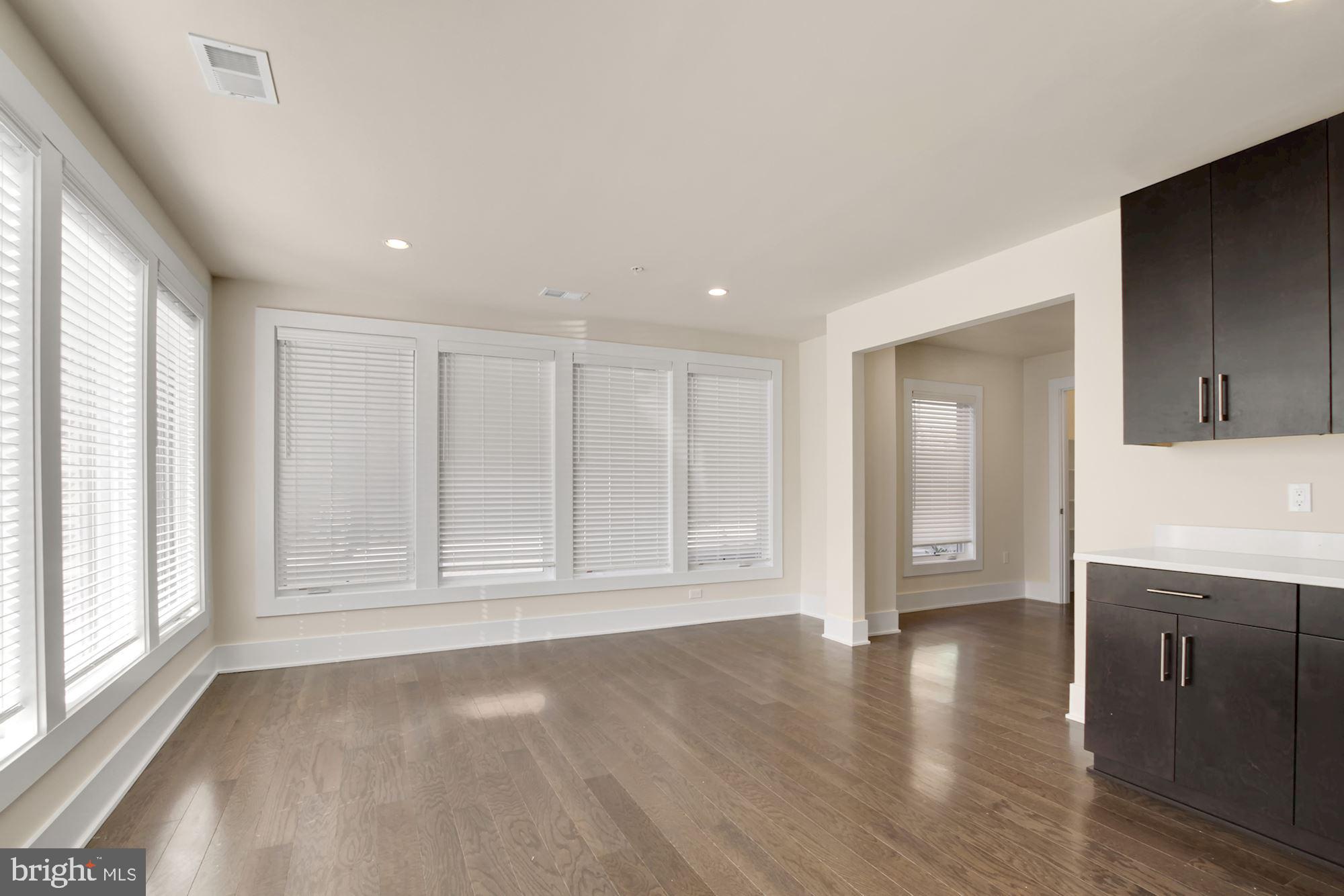 GROSVENOR HEIGHTS - Residential