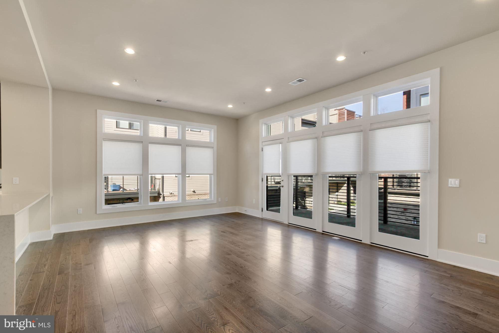GROSVENOR HEIGHTS - Residential