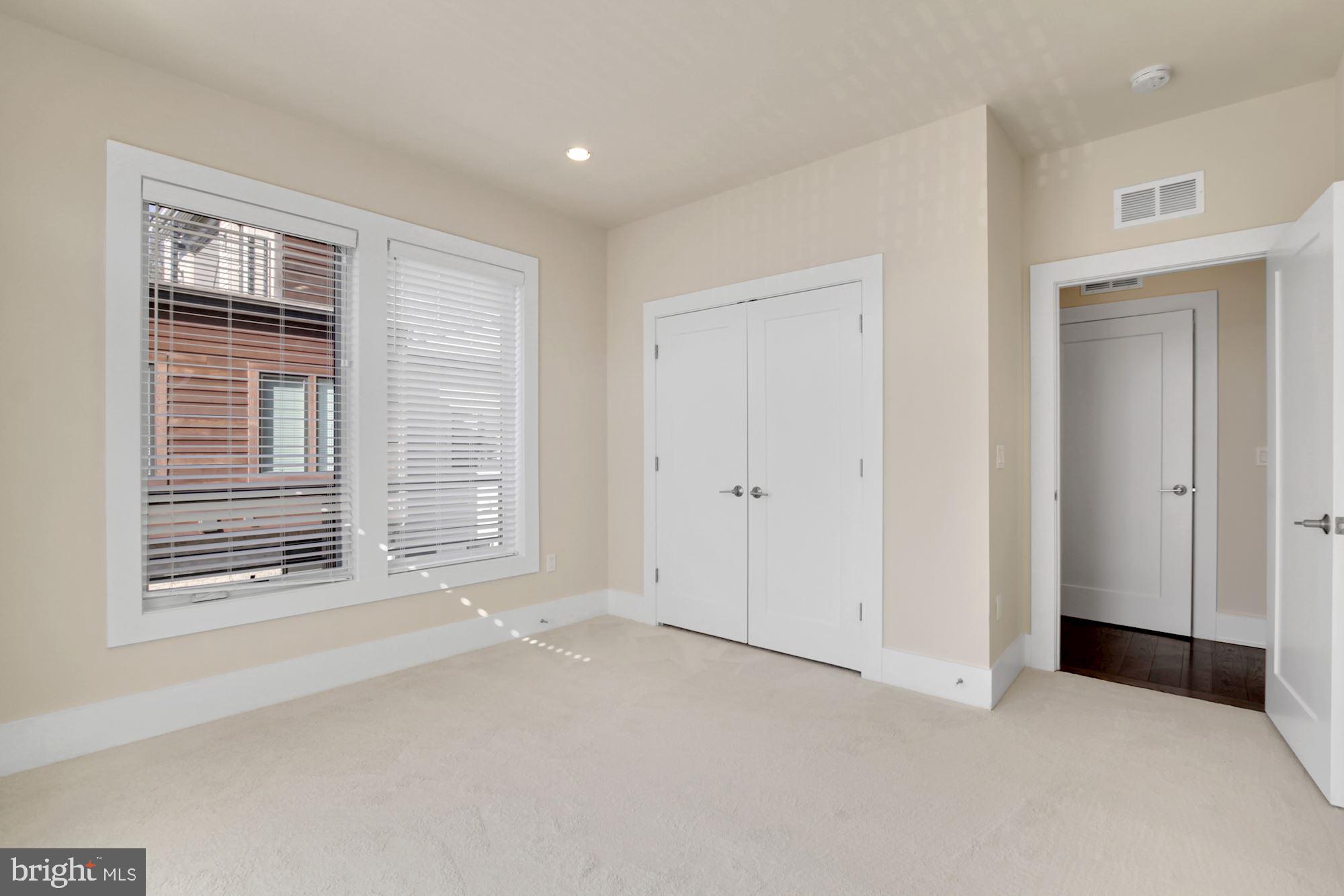 GROSVENOR HEIGHTS - Residential
